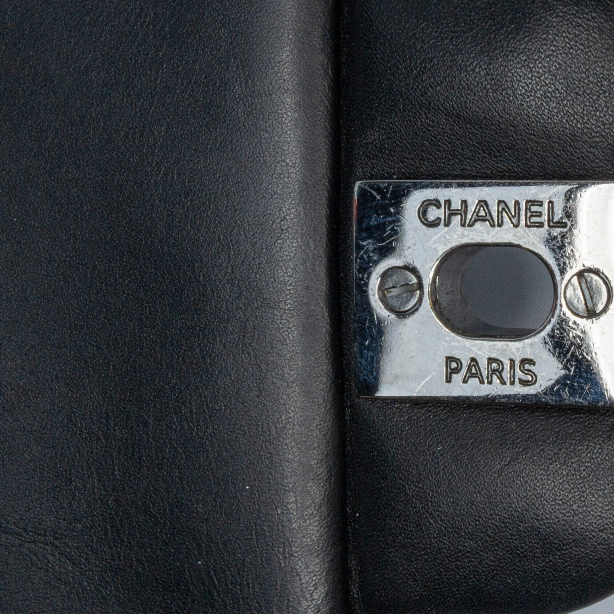 Mini Square Classic Patent Single Flap