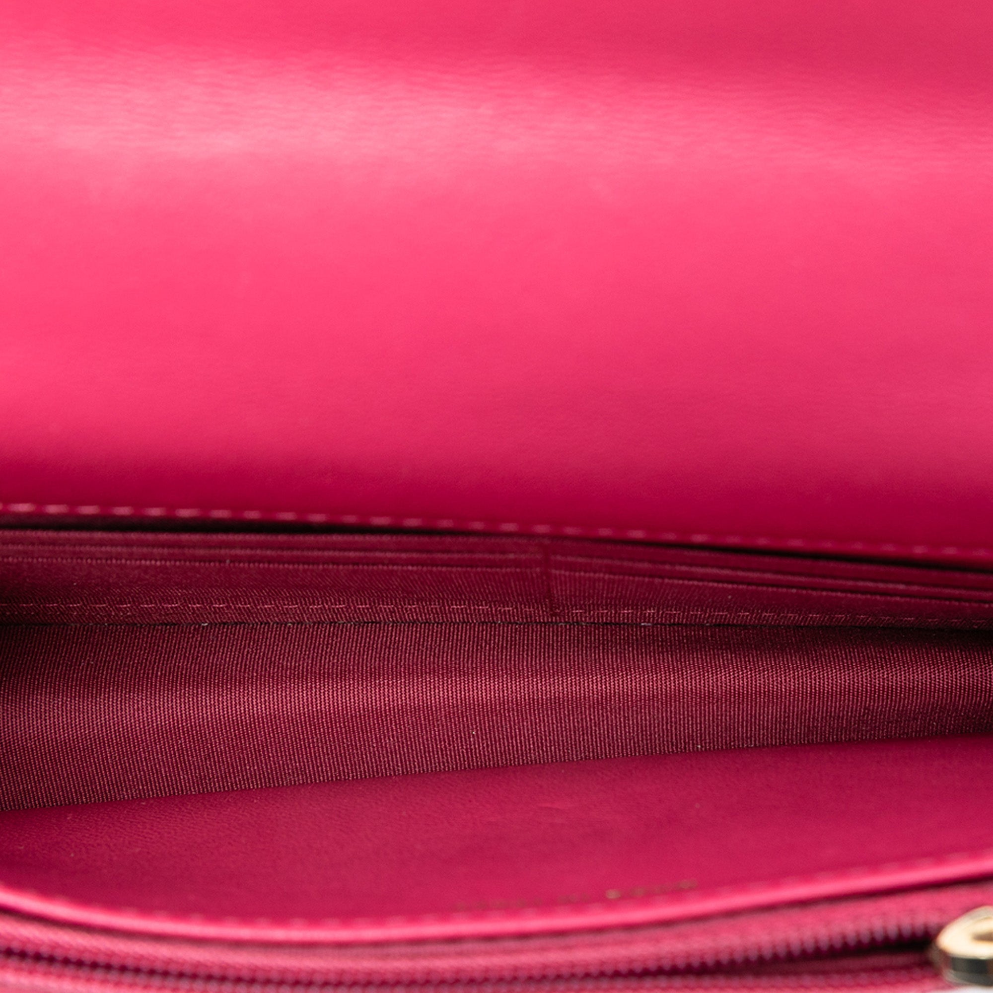 Chevron Lambskin Trendy CC Chain Wallet on Chain