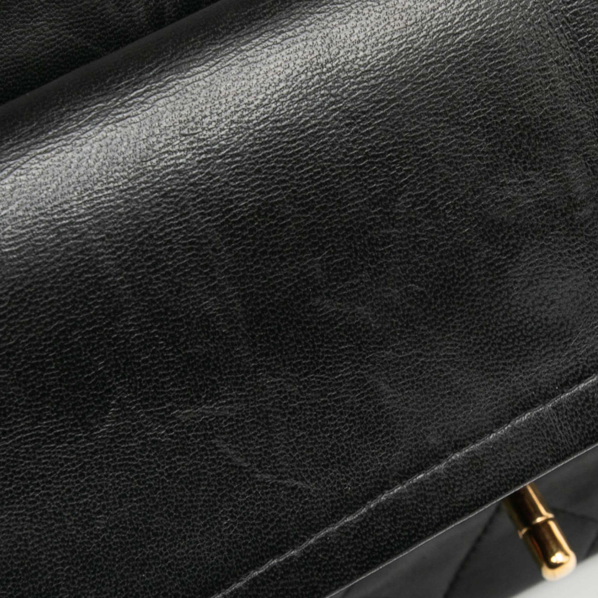 Medium Classic Lambskin Double Flap