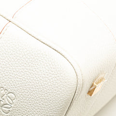 Leather Amazona Square 19