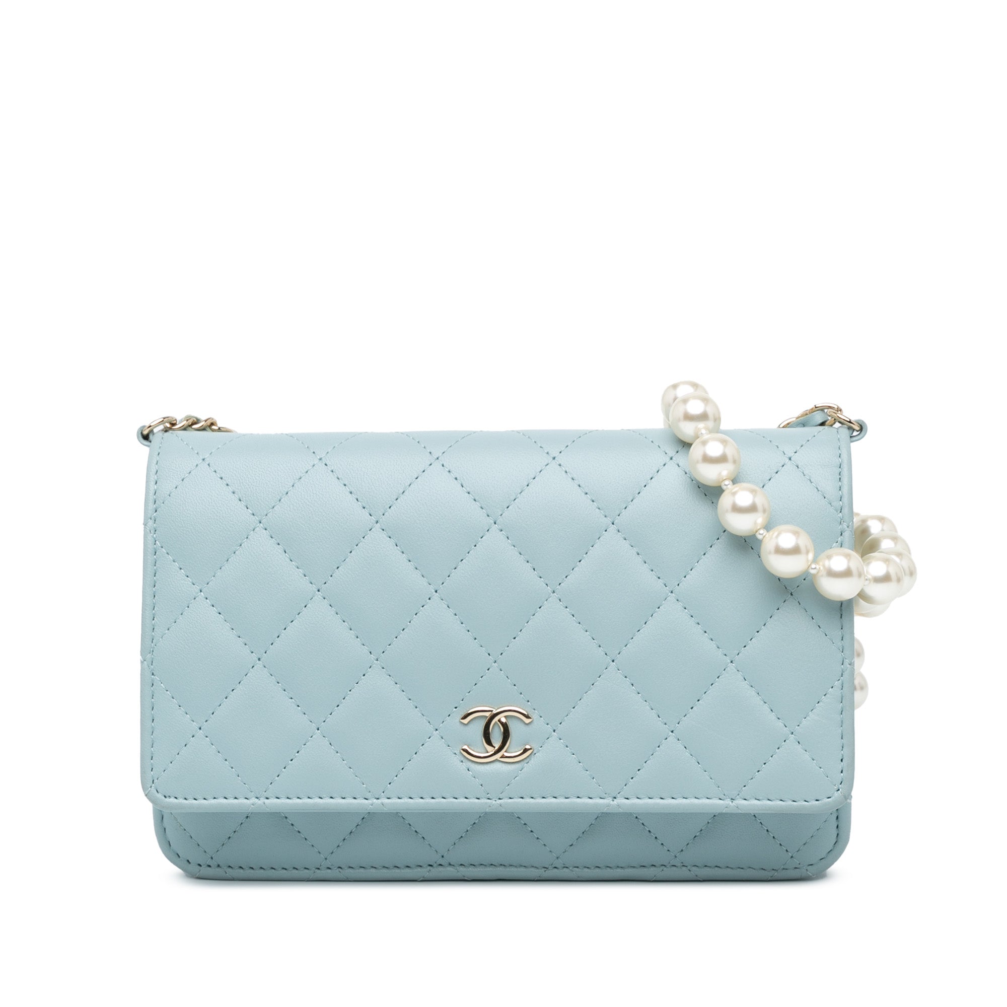 CC Lambskin Pearl Wallet On Chain