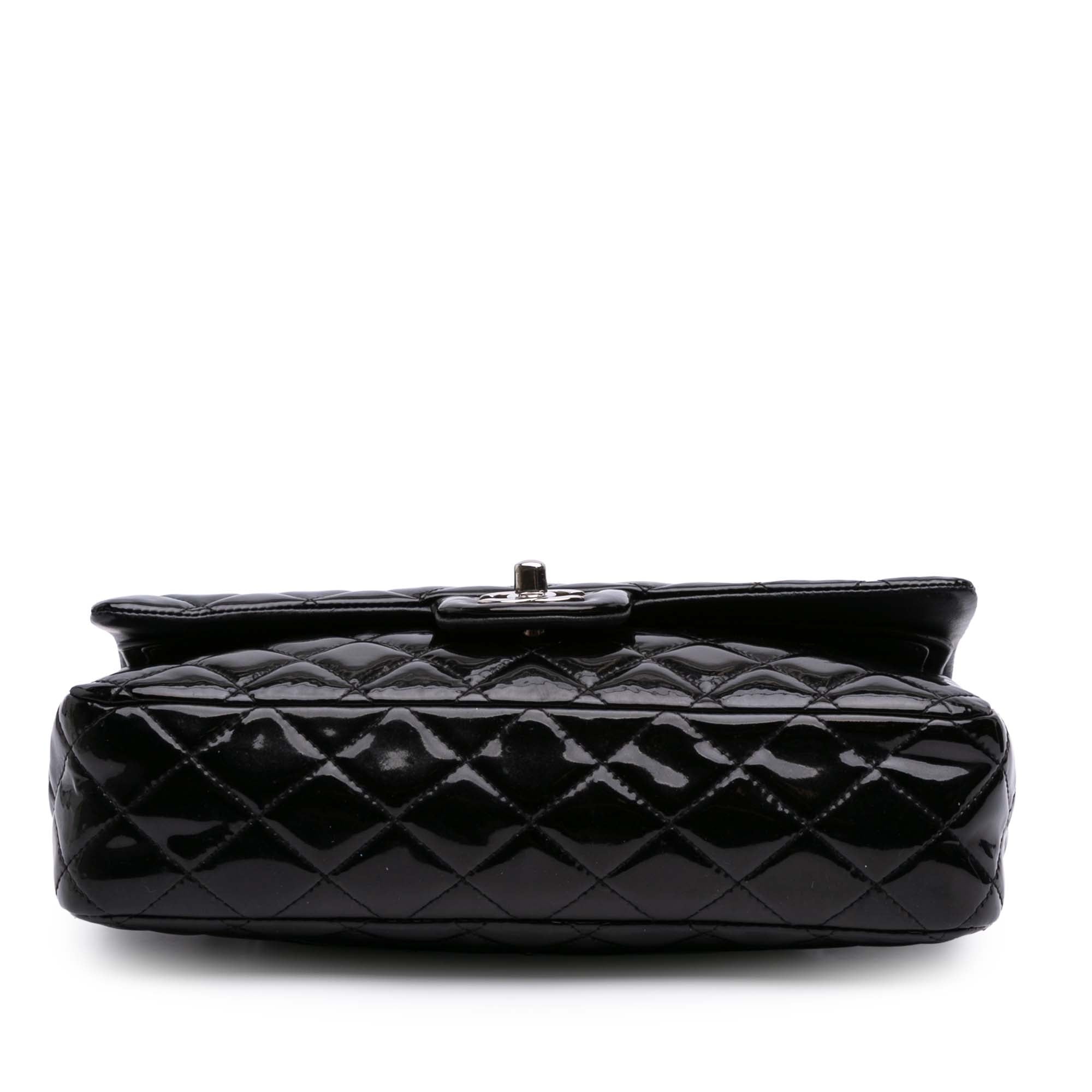Medium Classic Patent Double Flap
