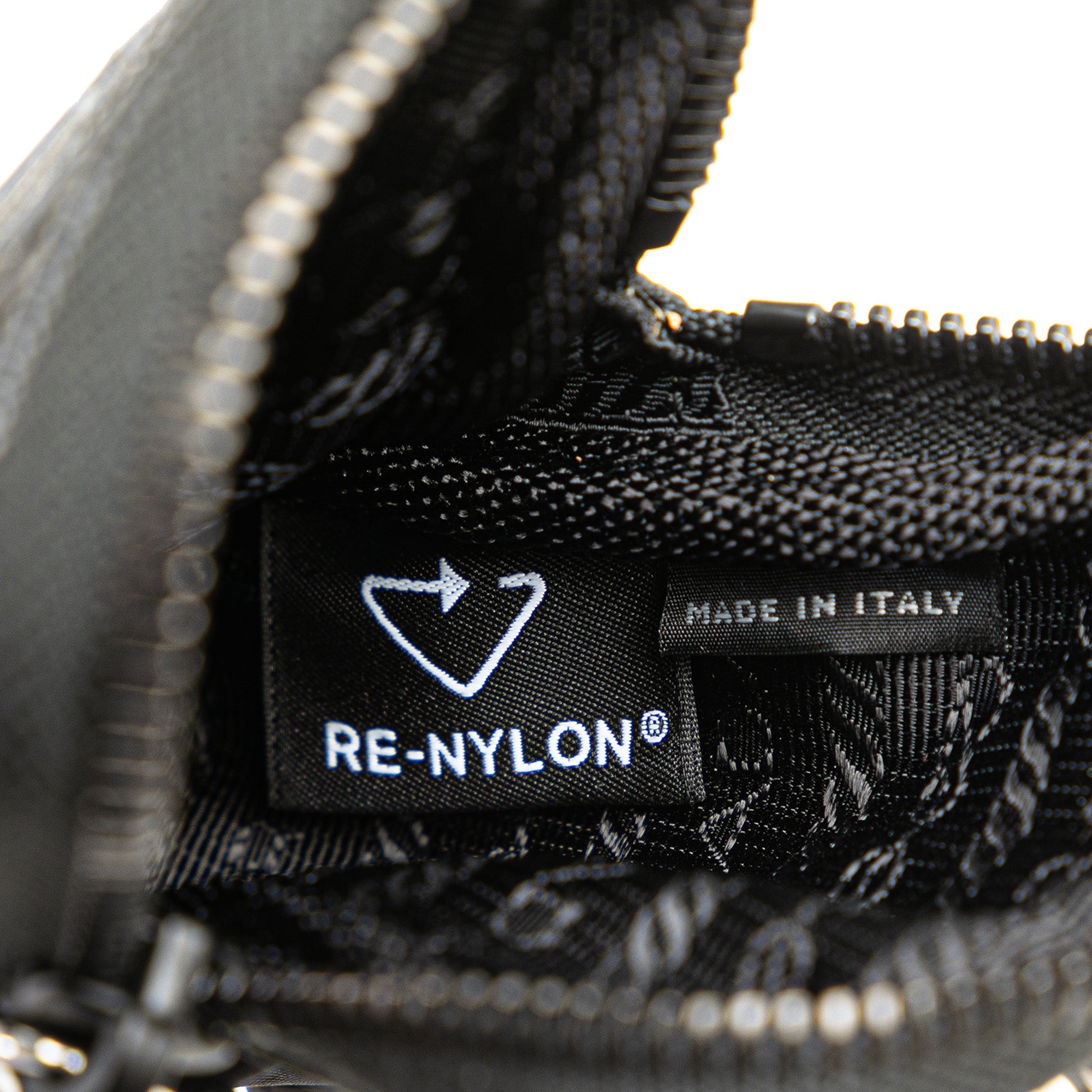 Re Nylon Pouch Key Chain