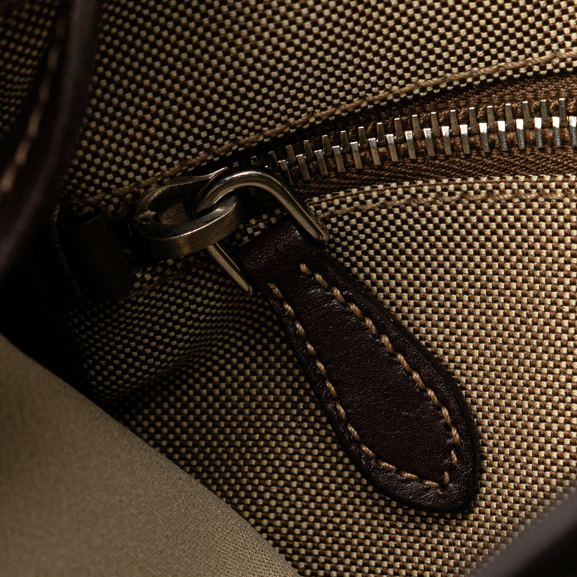 Canvas Canapa Logo Crossbody