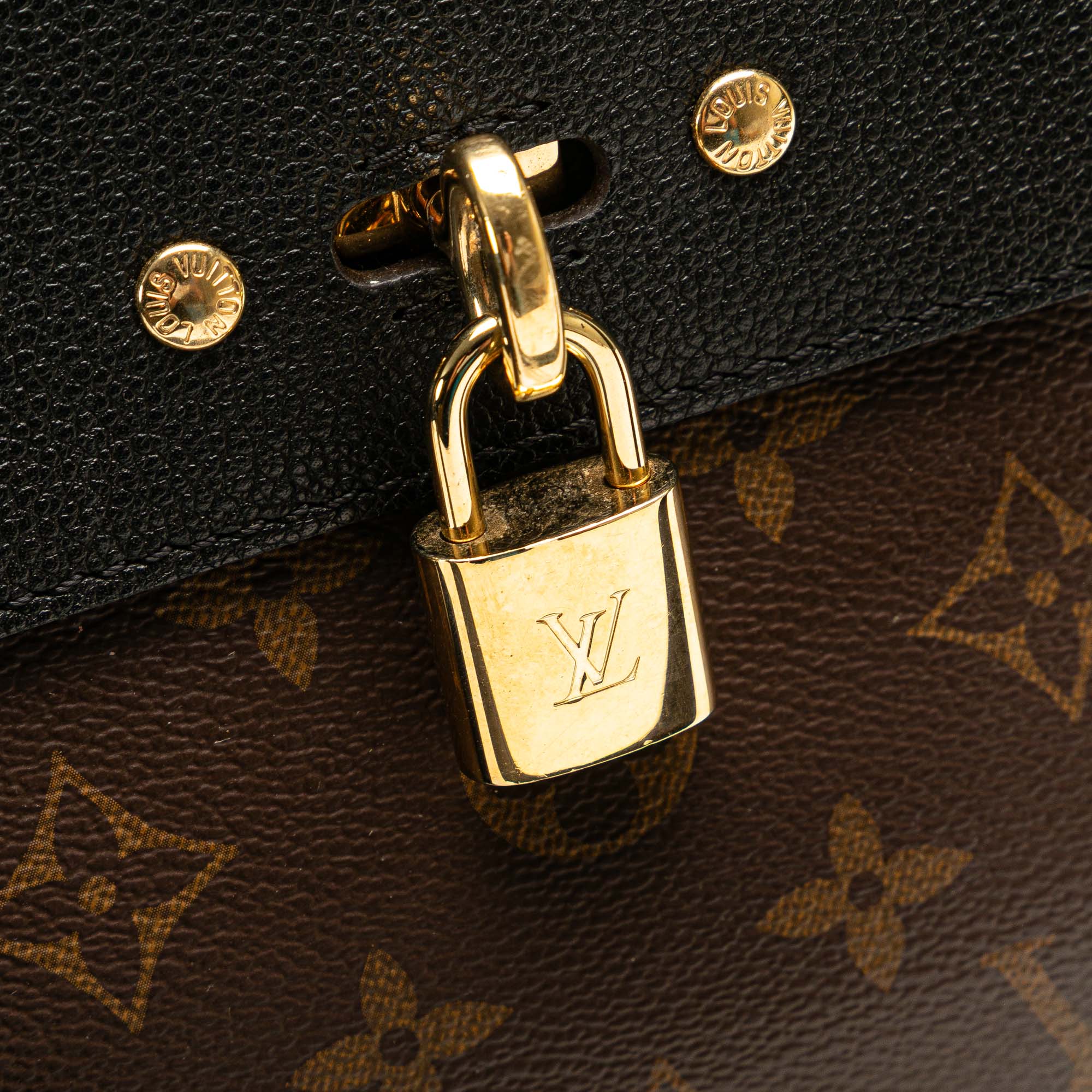 Monogram Venus