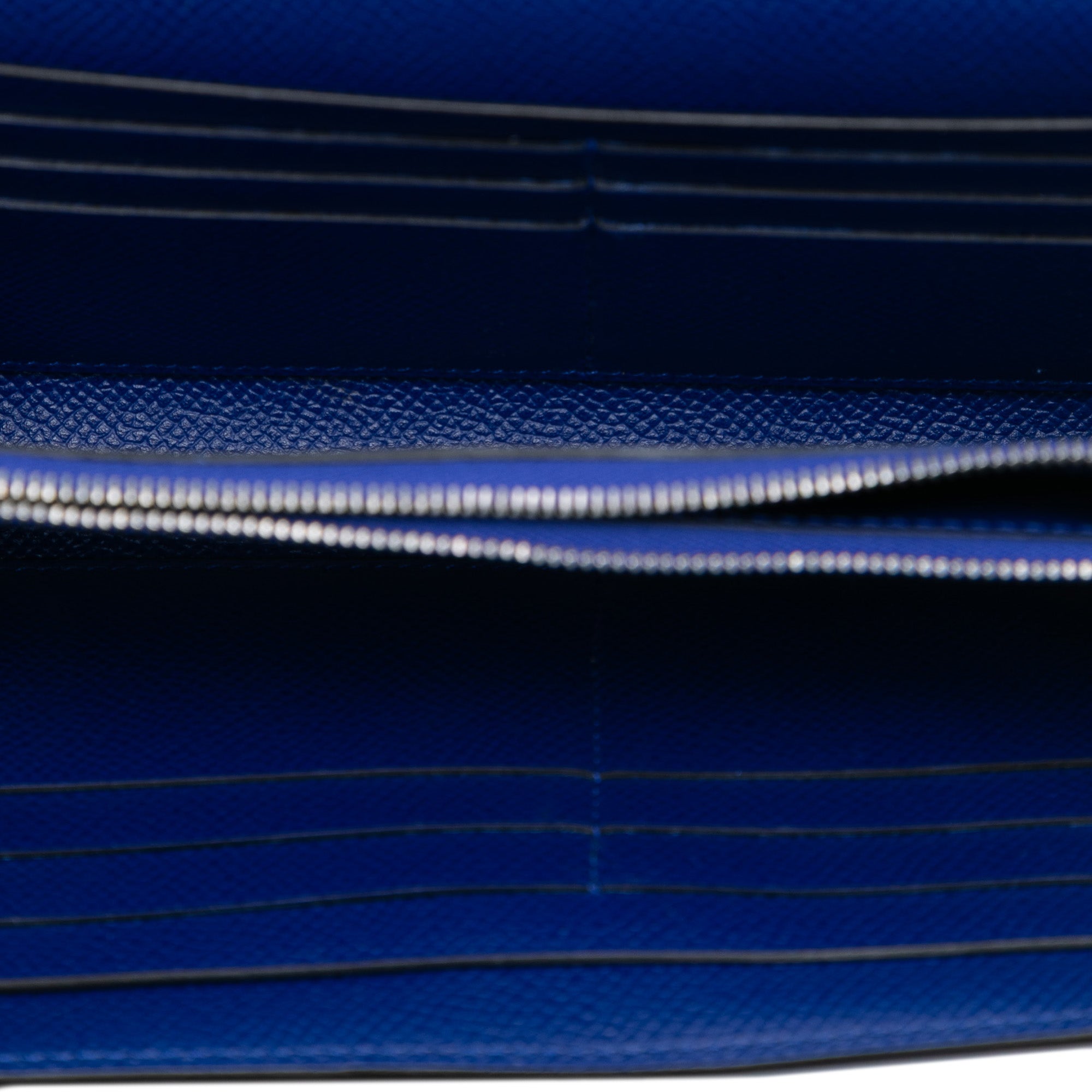 Epsom Kelly Trifold Long Wallet