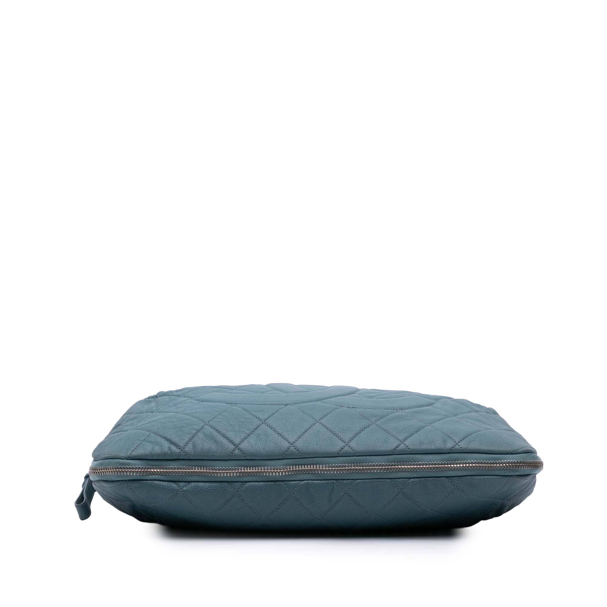 Quilted Caviar Expandable Zip Tote