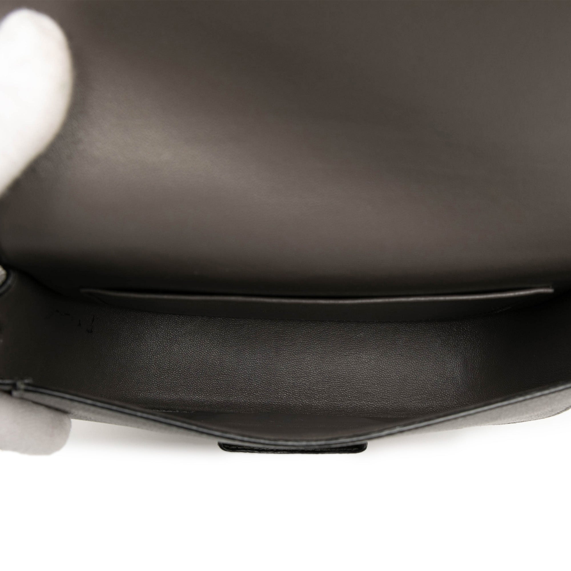 Small Grained Calfskin Trotteur Crossbody