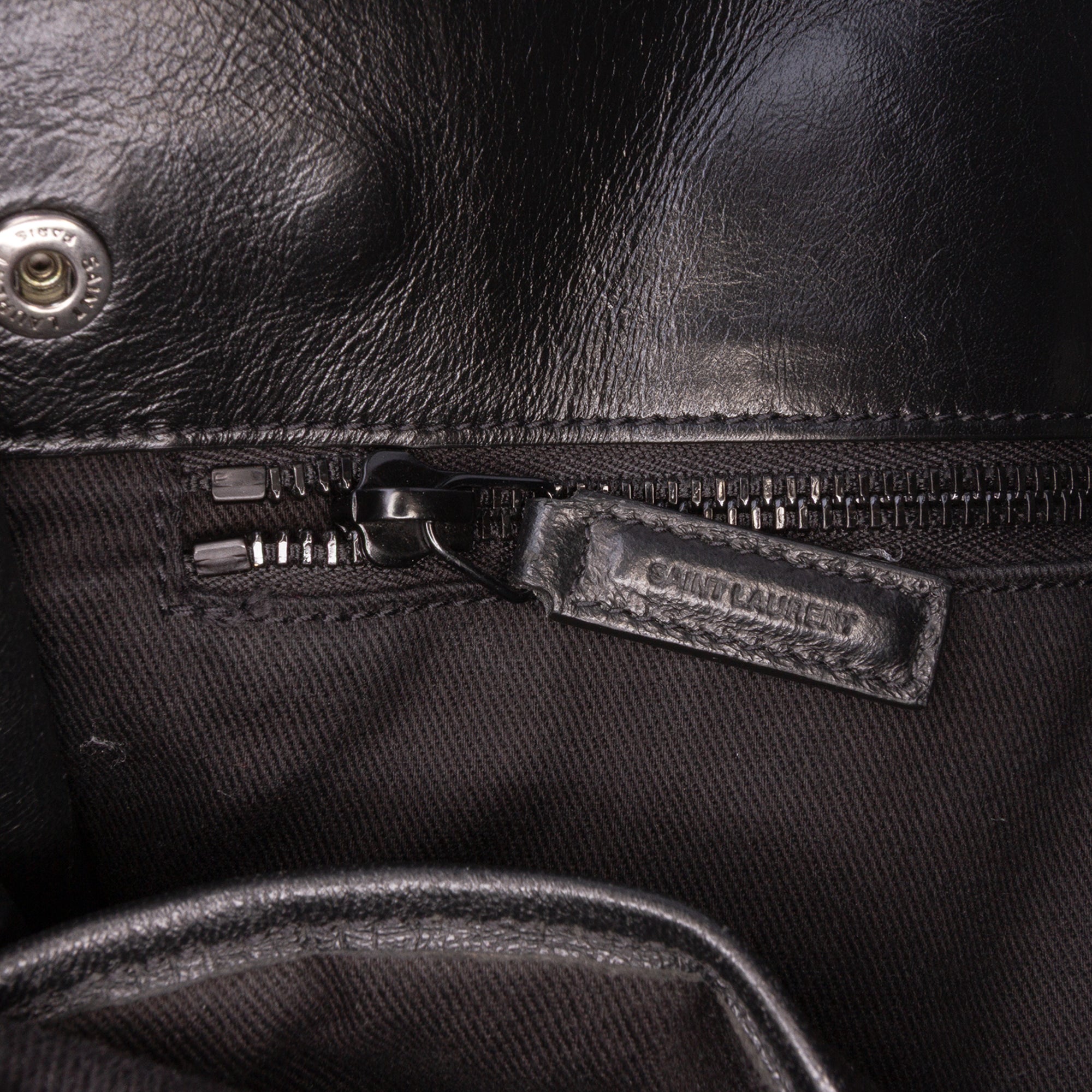Textured Patent Sac De Jour North South Satchel
