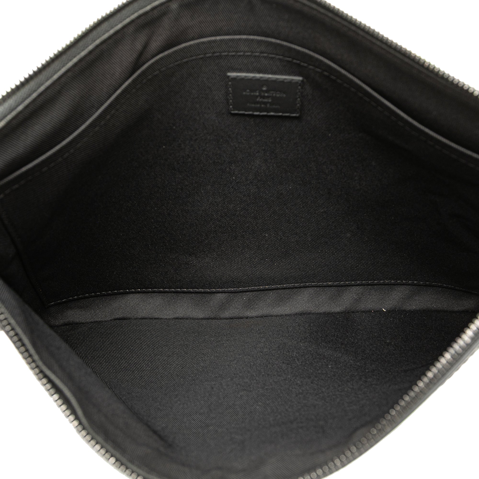 Monogram Shadow Discovery Pochette