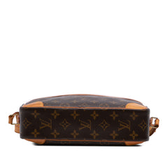 Monogram Trocadero 27