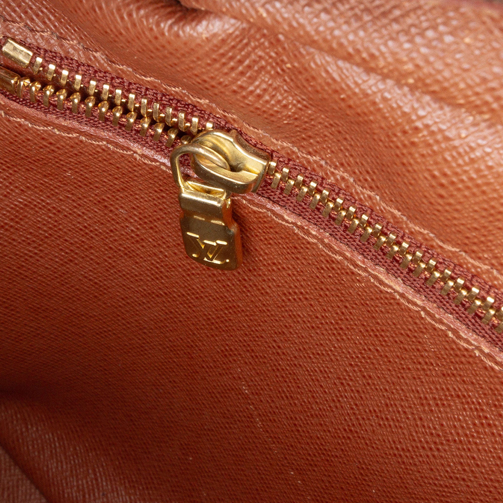 Monogram Trocadero 27