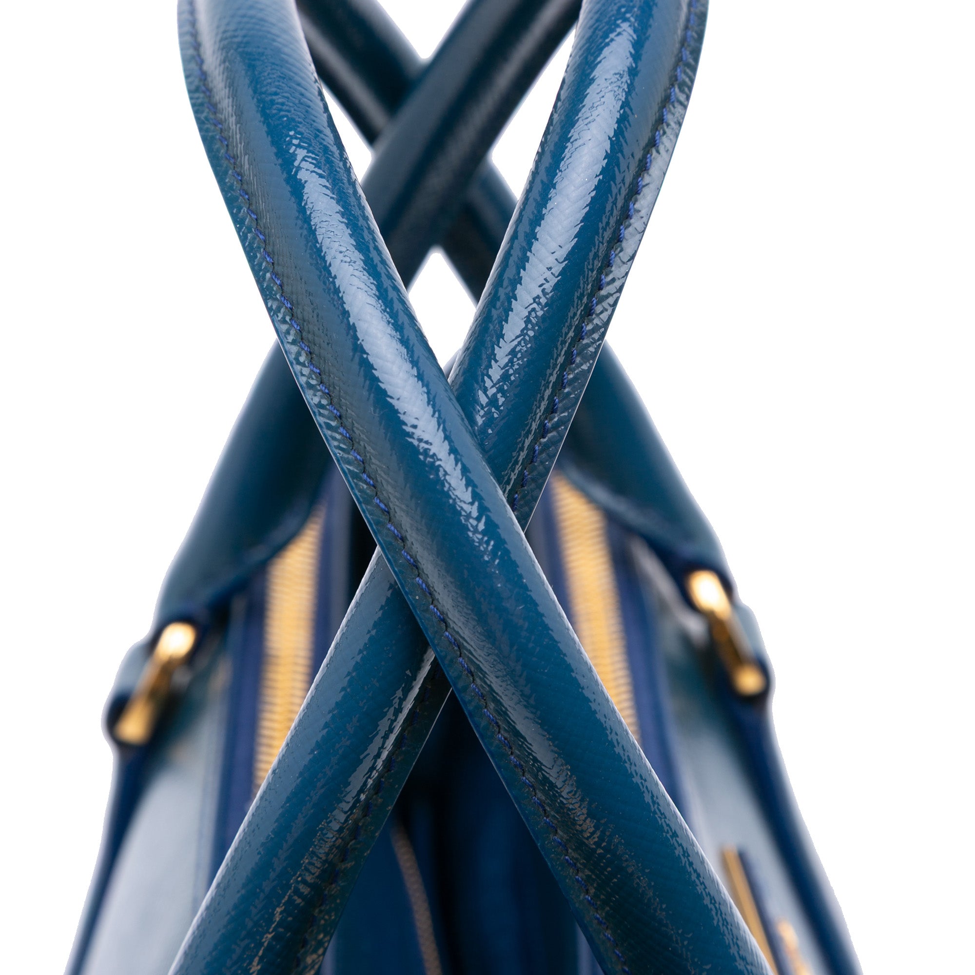 Medium Saffiano Vernice Galleria Double Zip Satchel