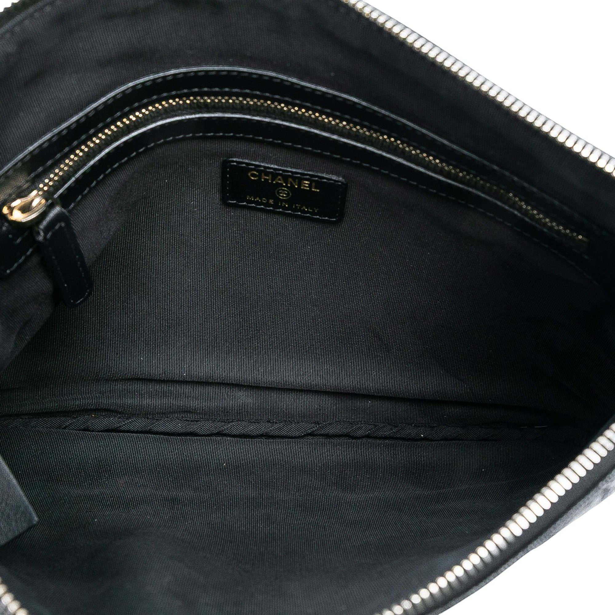 Medium Quilted Caviar Boy O Case Clutch