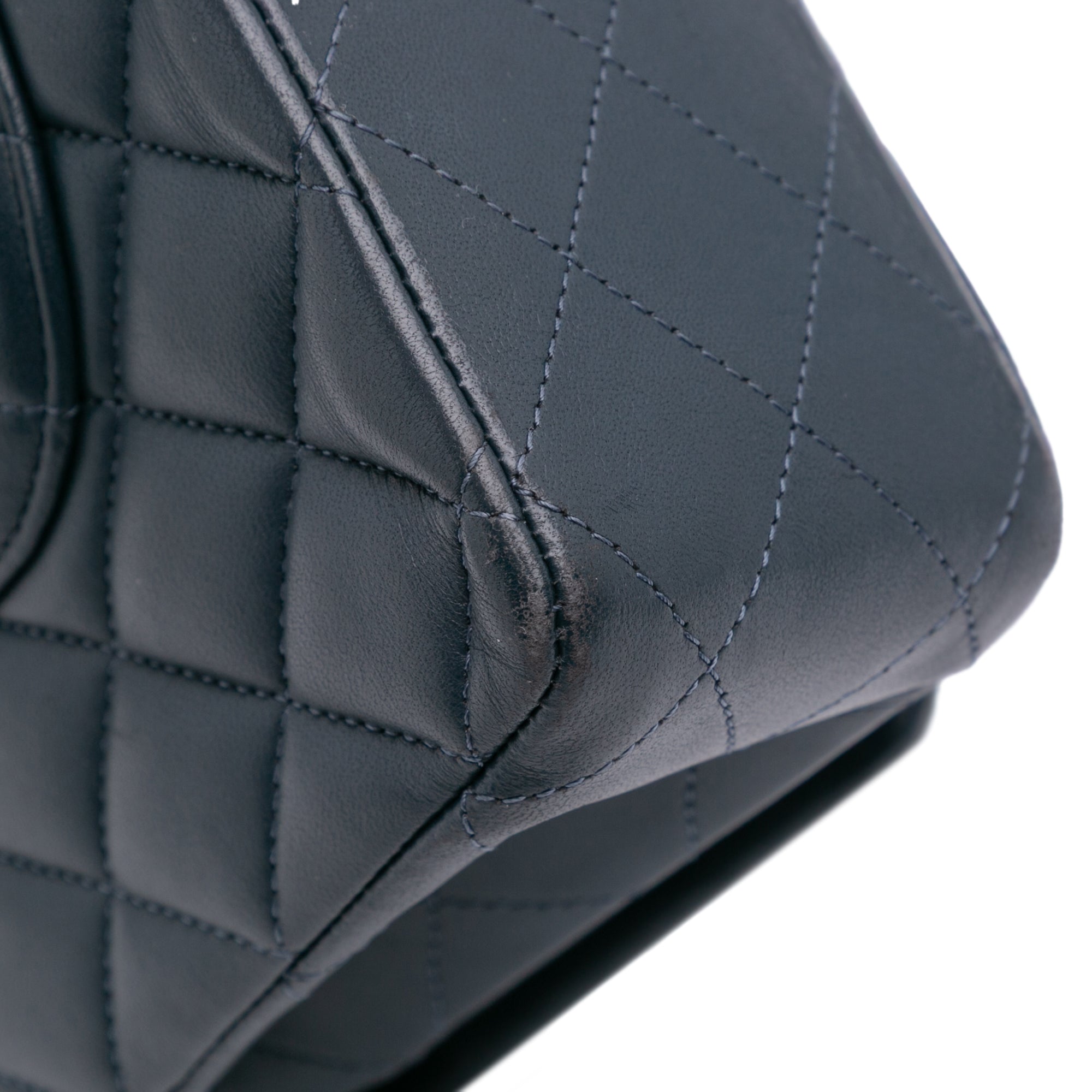 Medium Classic Lambskin Double Flap