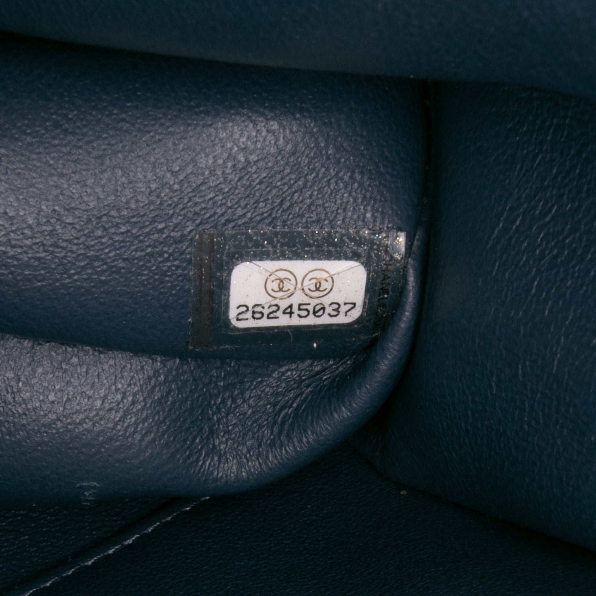Medium Classic Lambskin Double Flap