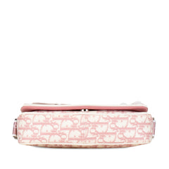 Oblique Girly Trotter Crossbody_3