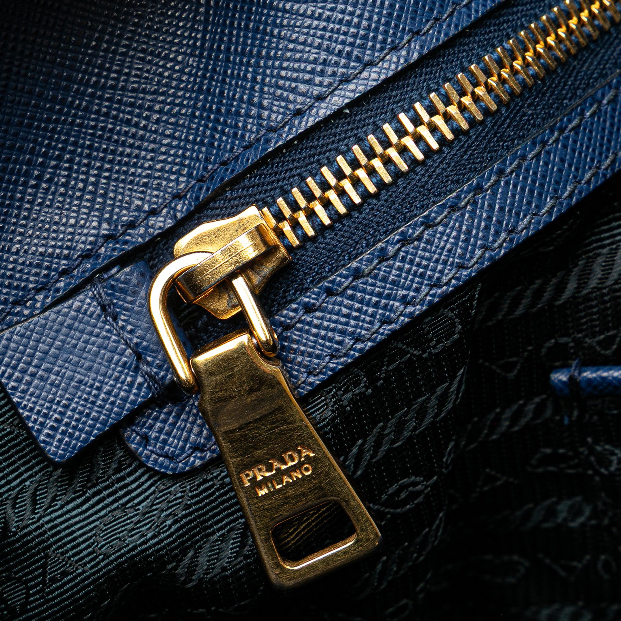 Large Saffiano Lux Galleria Tote