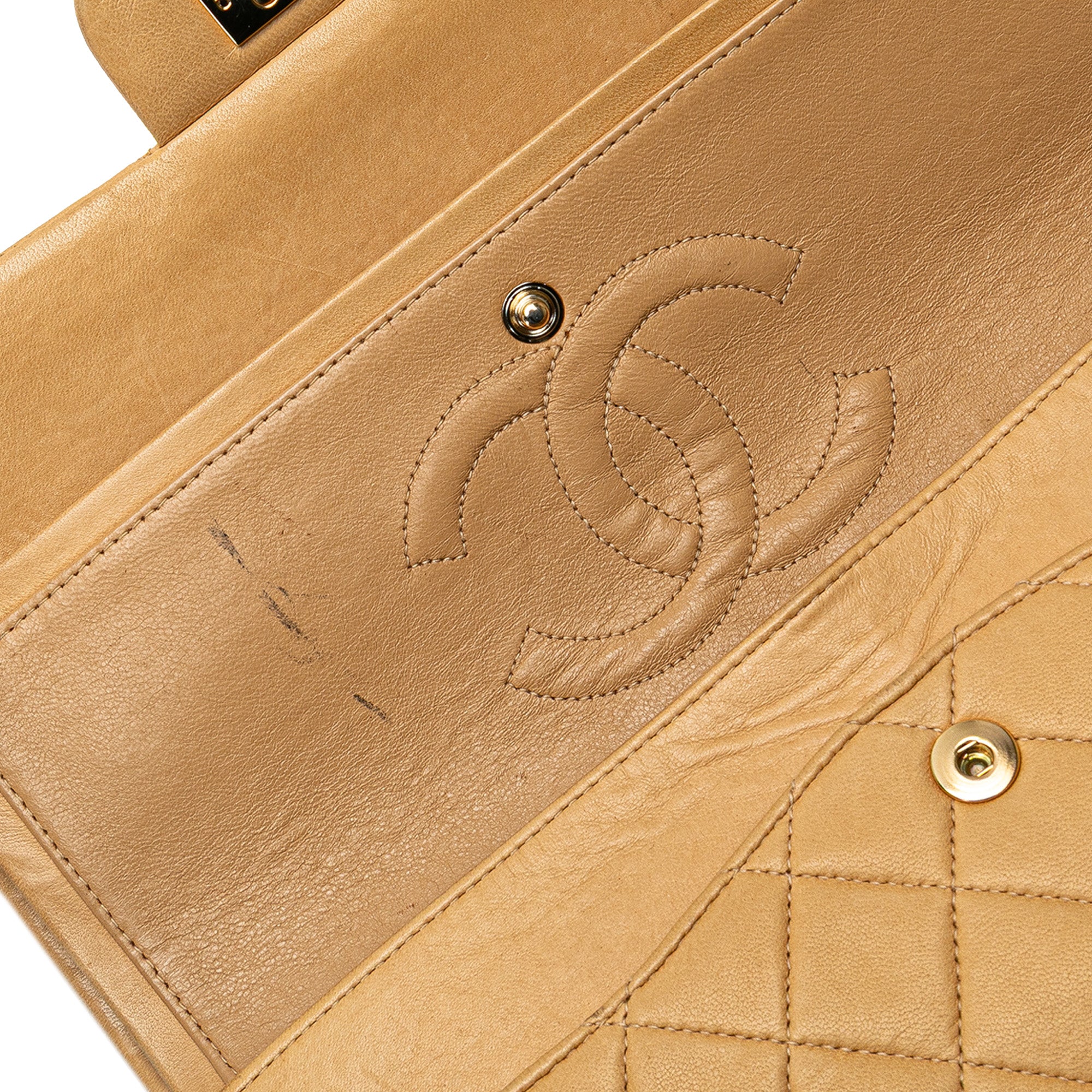 Medium Classic Lambskin Double Flap