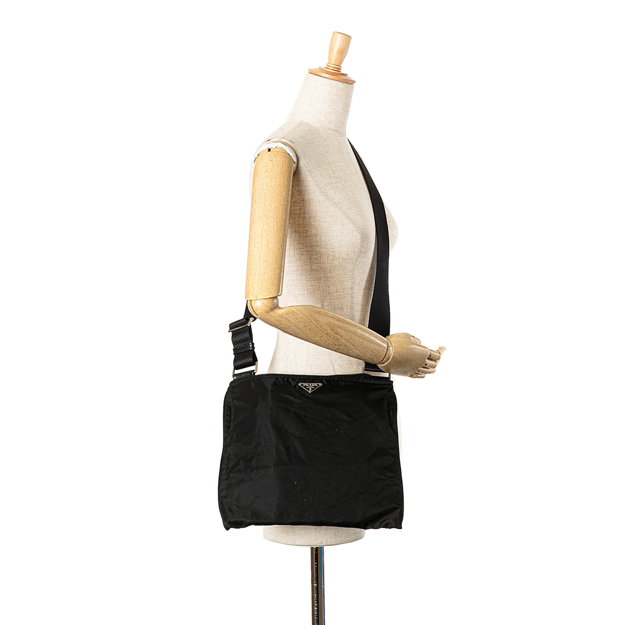 Tessuto Zip Top Crossbody