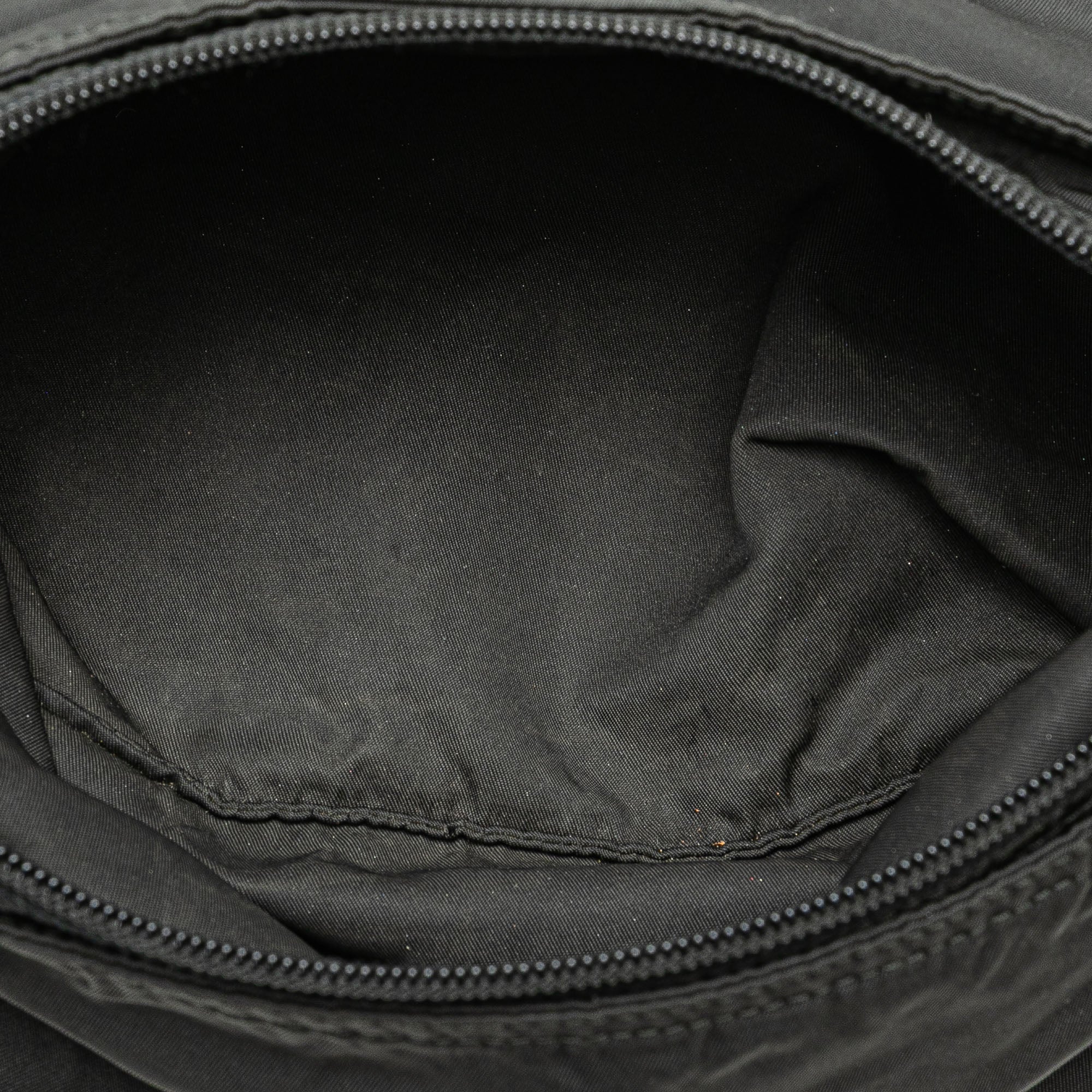 Tessuto Zip Top Crossbody