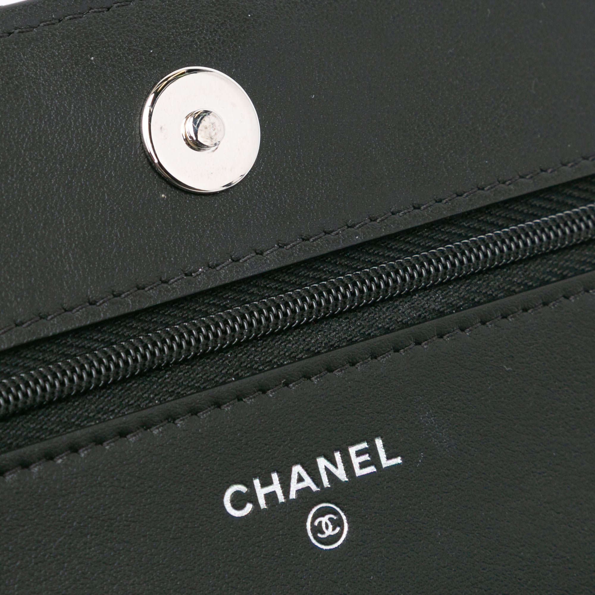 Quilted Suede Cocostellar Wallet on Chain