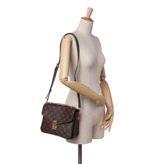 Monogram Pochette Metis