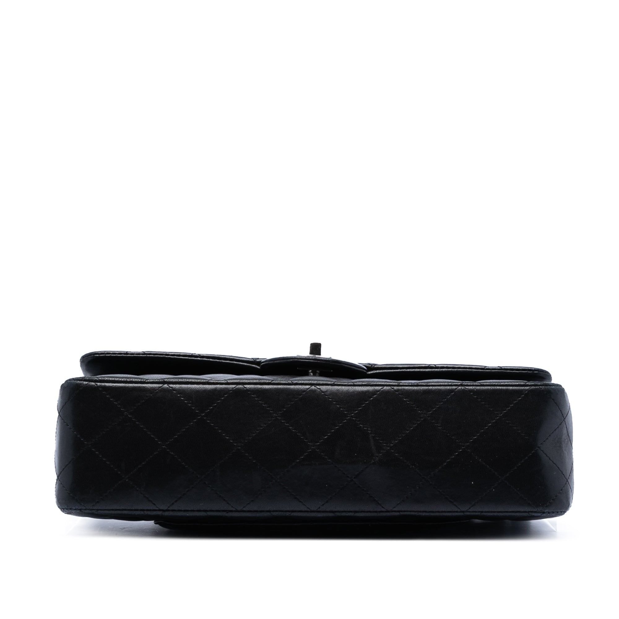 Medium Classic Lambskin Double Flap