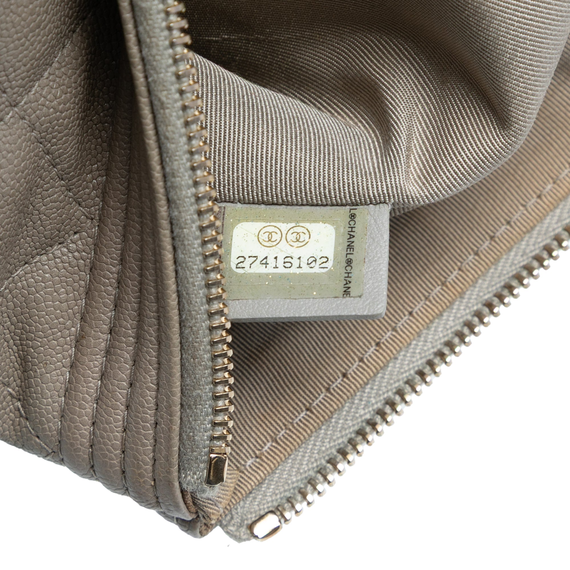 Medium Quilted Caviar Boy O Case Clutch