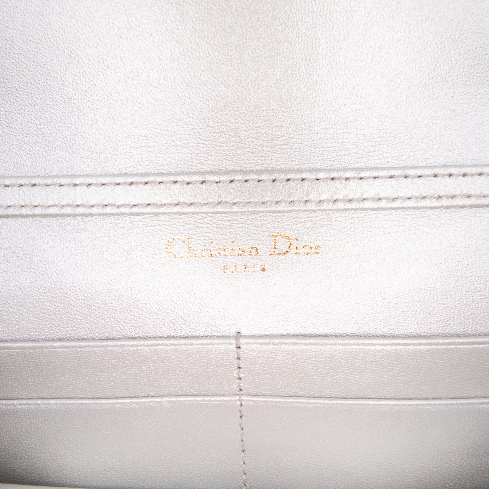 Metallic Grained Calfskin Diorama Wallet On Chain