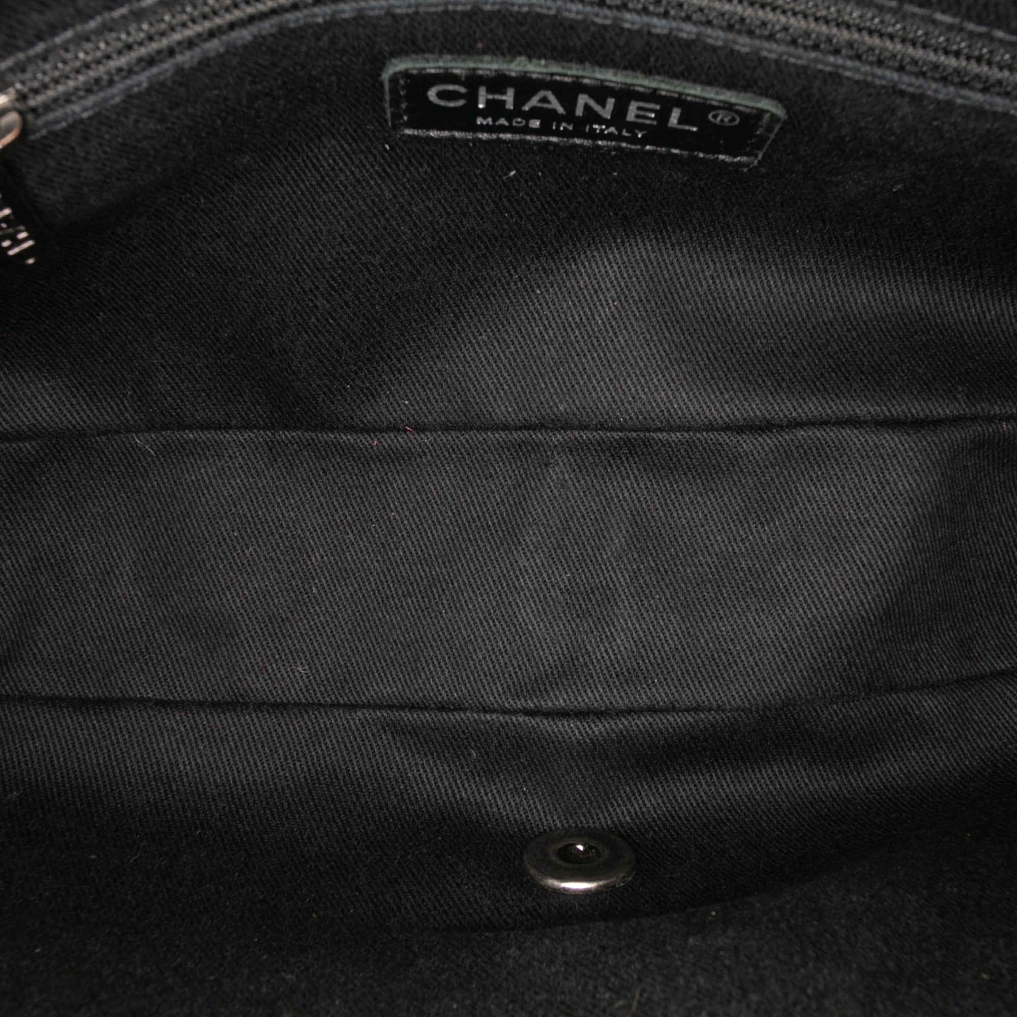 Medium Quilted Iridescent Caviar Easy Flap