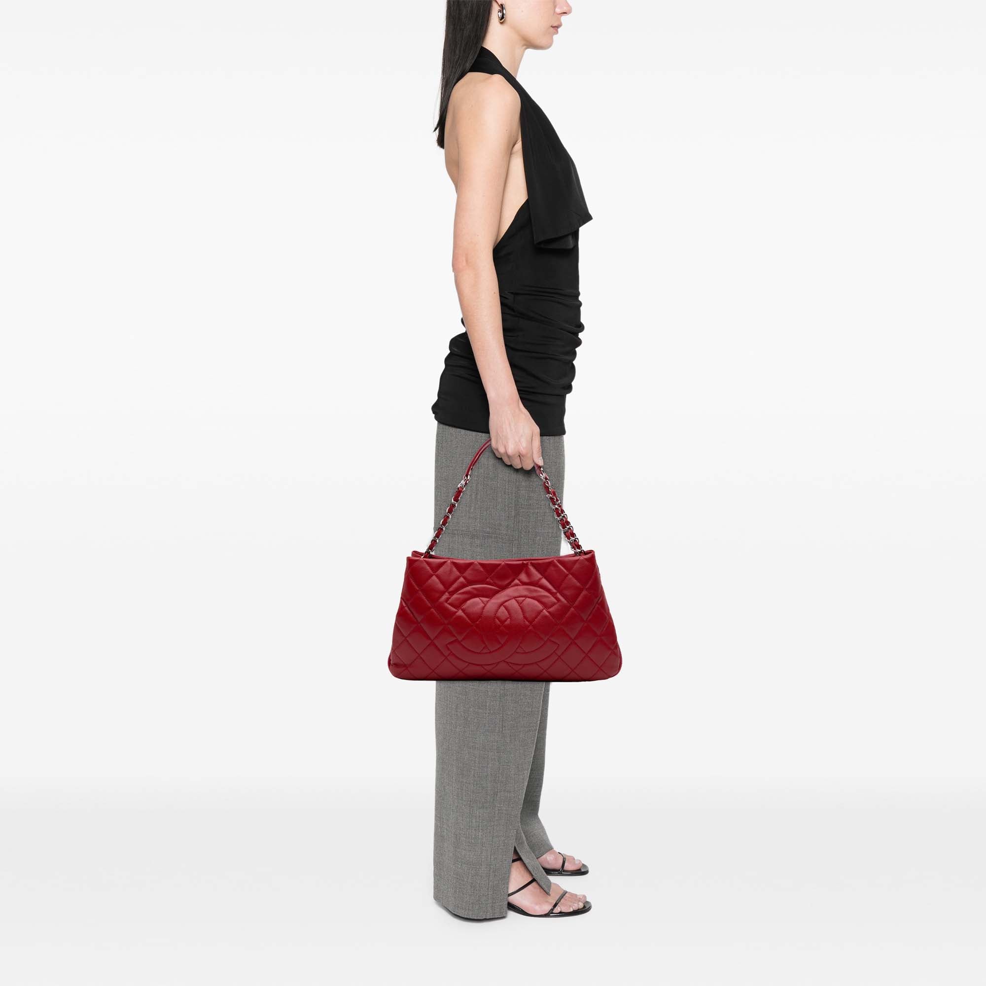 Quilted Caviar Expandable Zip Tote