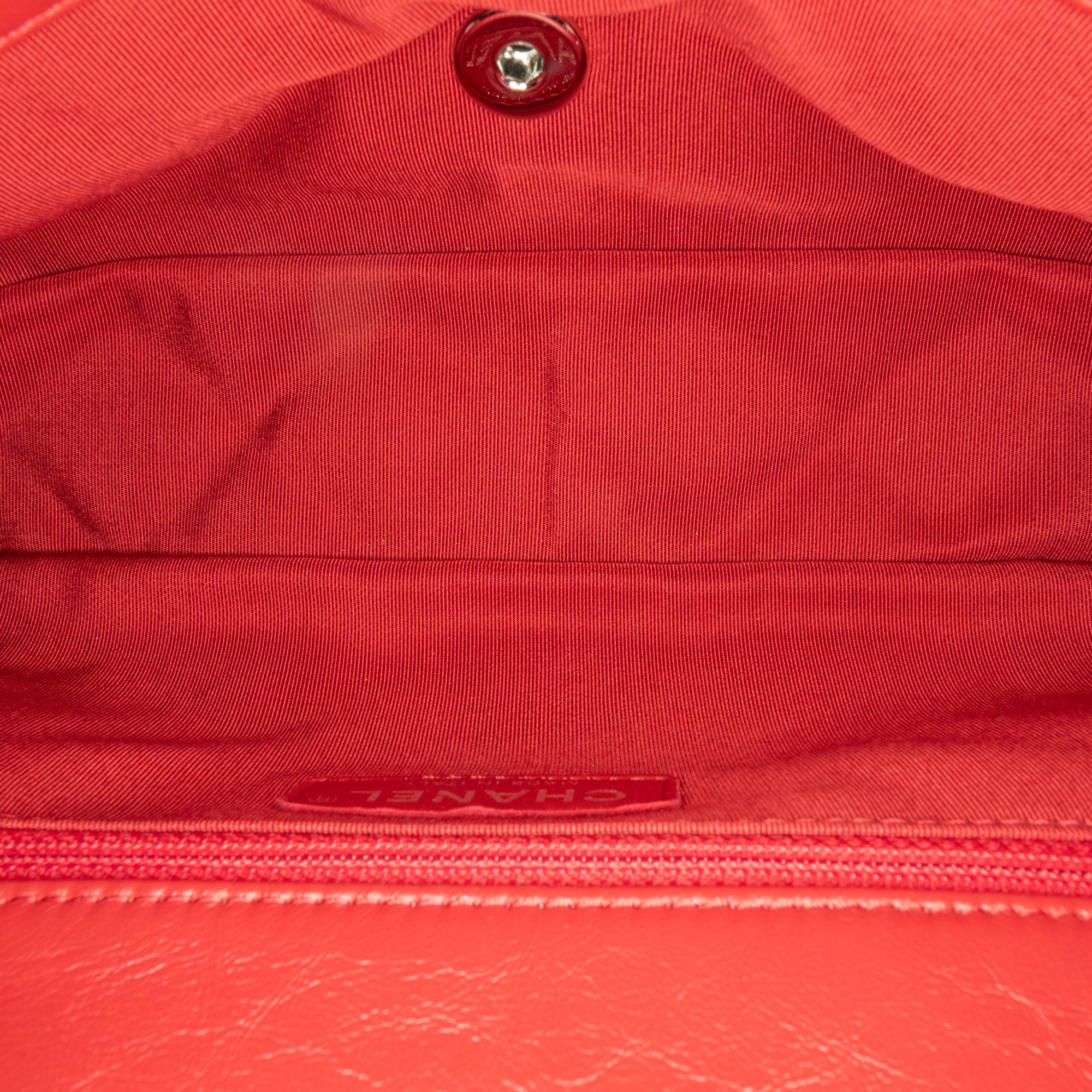 Crumpled Chain All Over Flap 