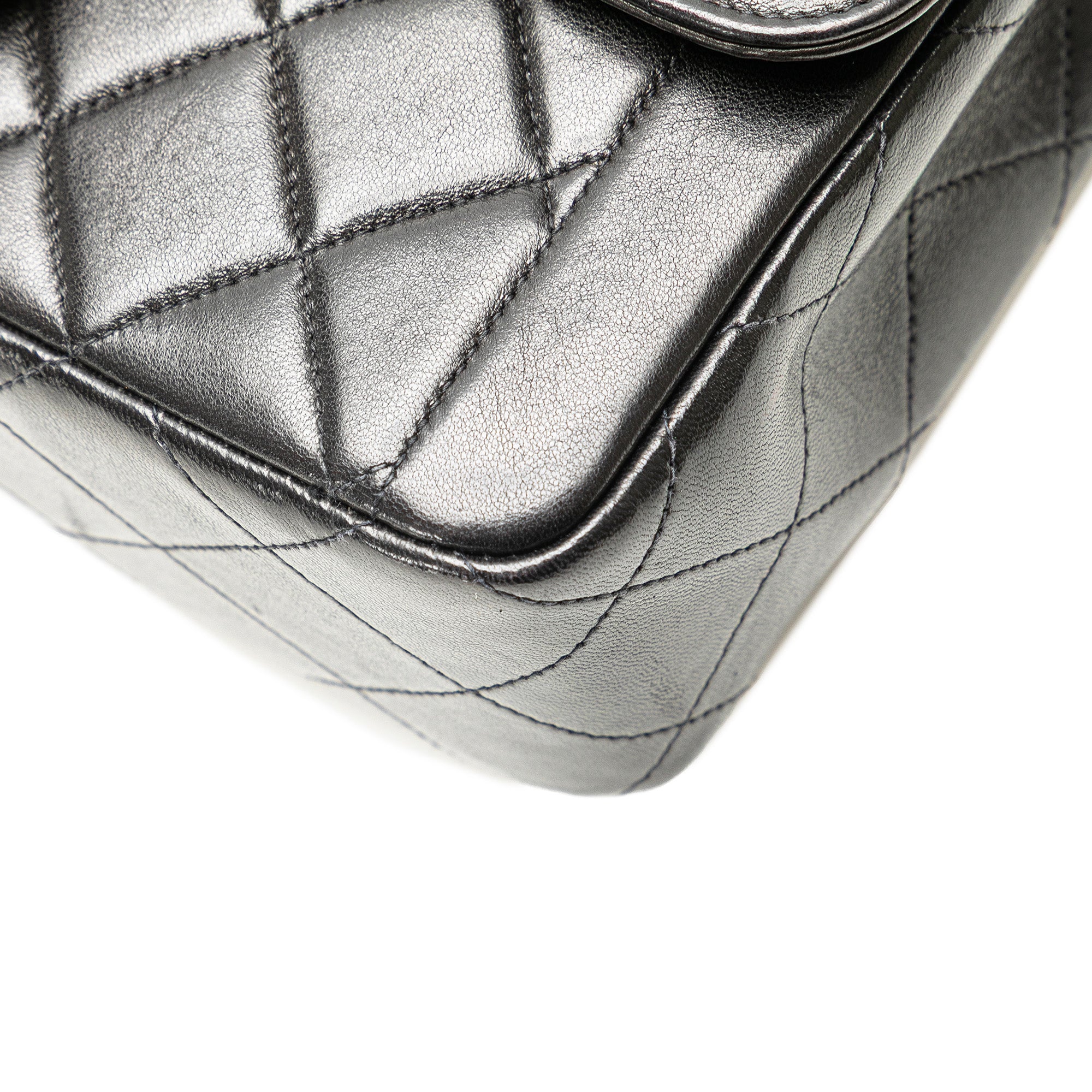 Medium CC Quilted Lambskin Border Single Flap
