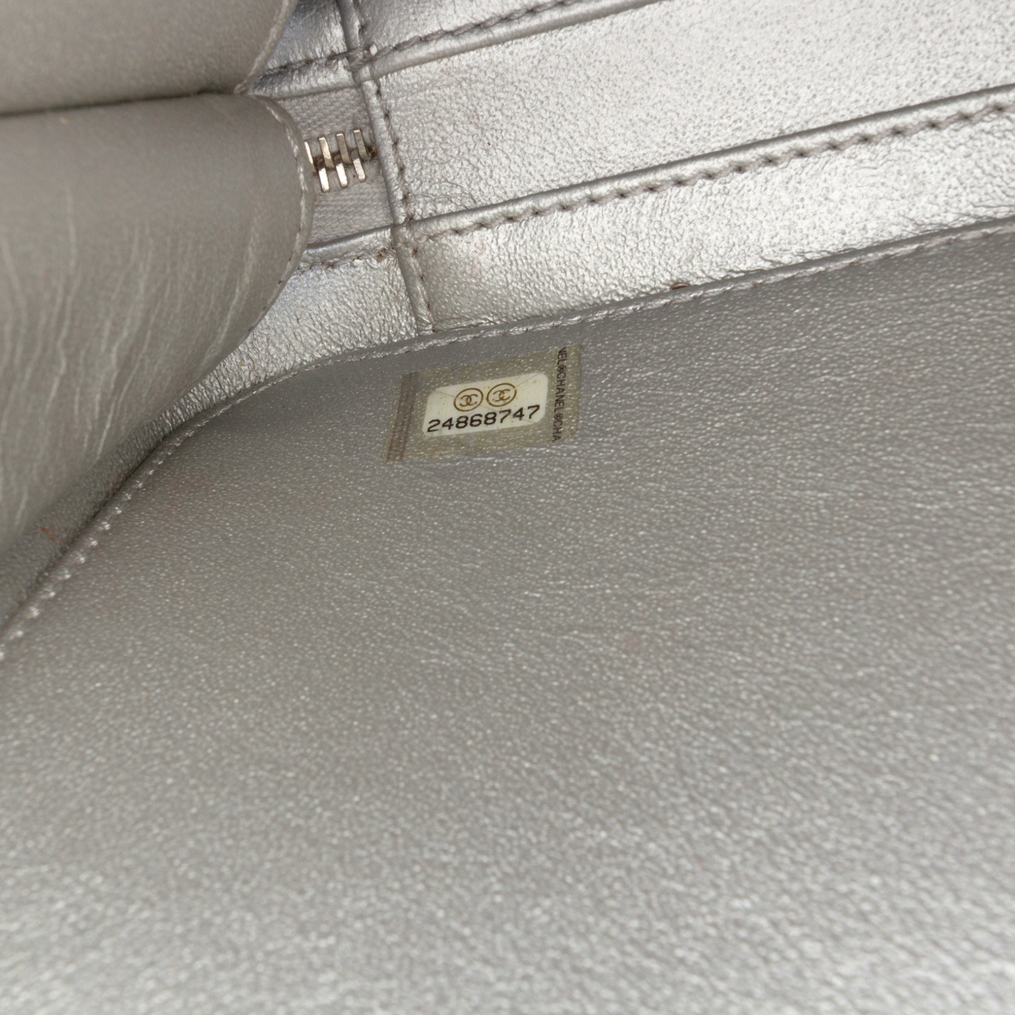 Medium Caviar CC Filigree Vanity Case