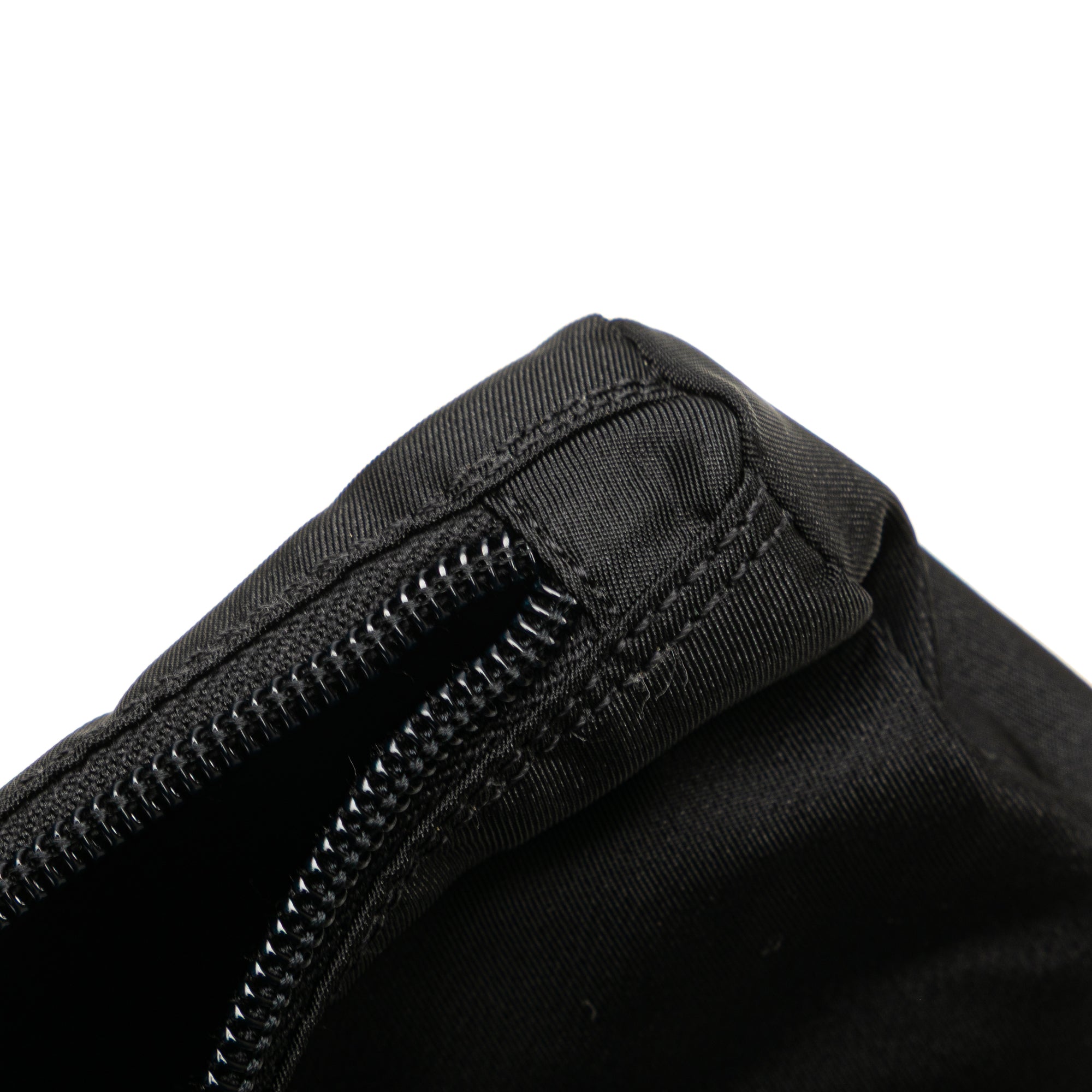 Tessuto Pouch