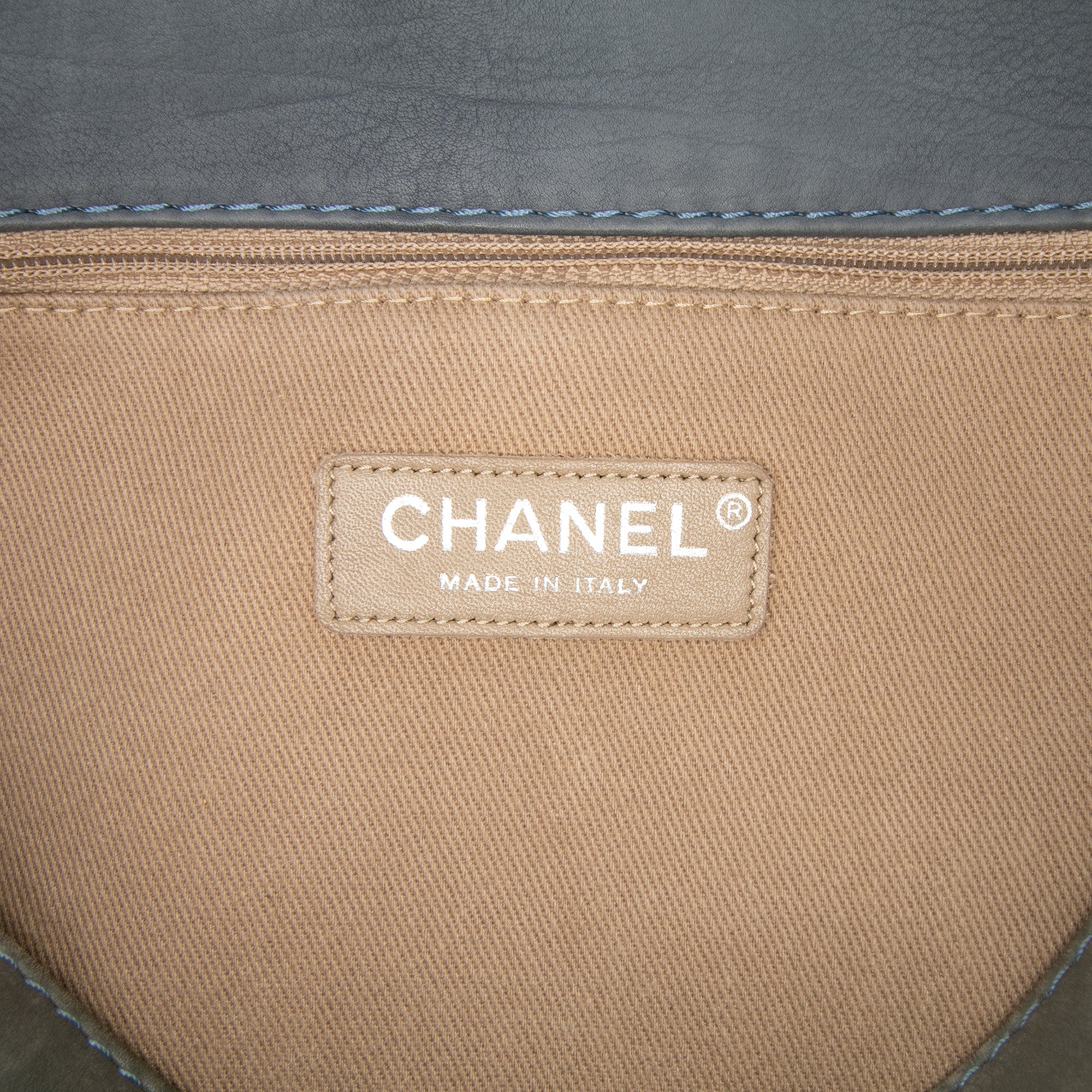 Large Calfskin Ultra Stitch Hamptons Enamel CC Tote