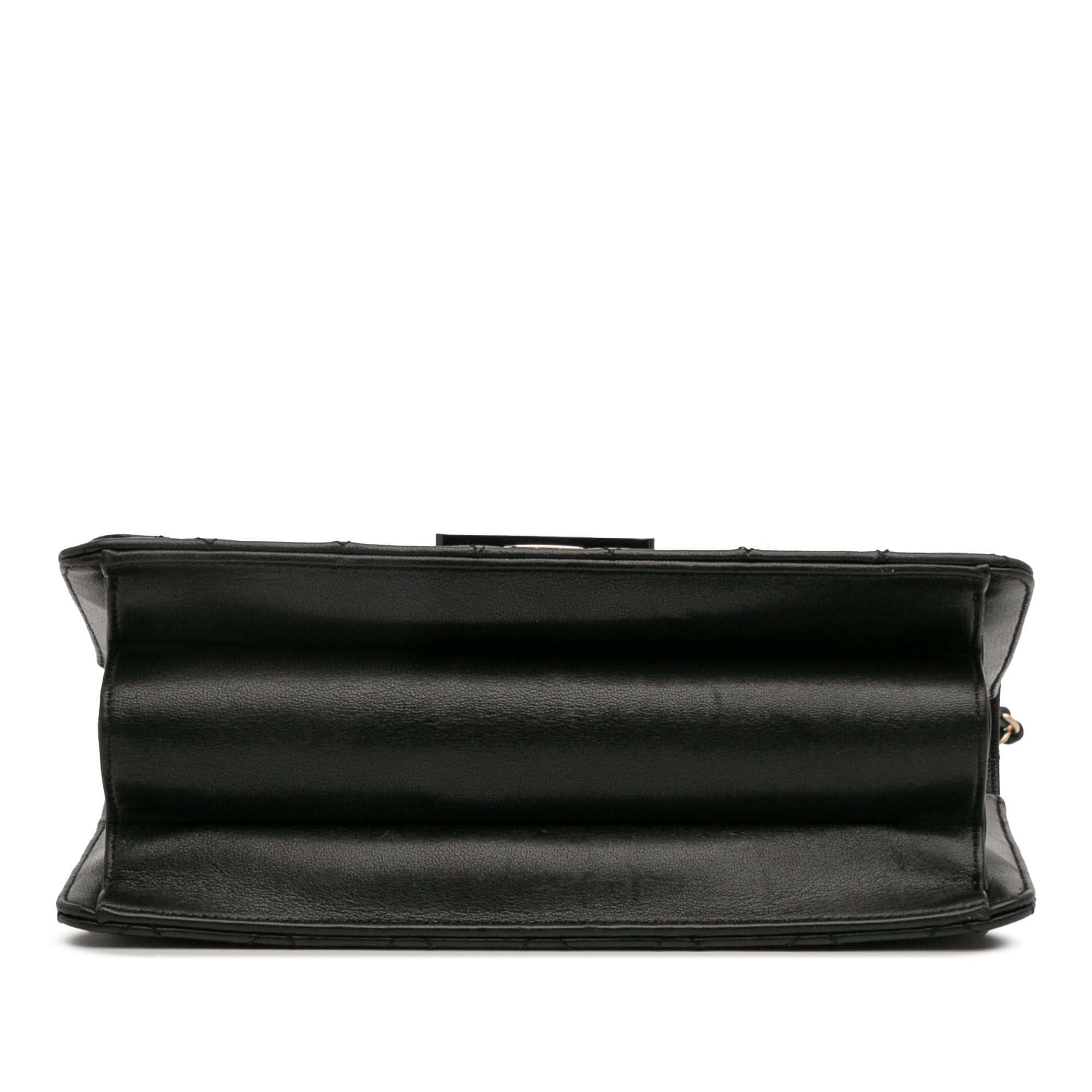 Large Sheepskin Beauty Lock Flap