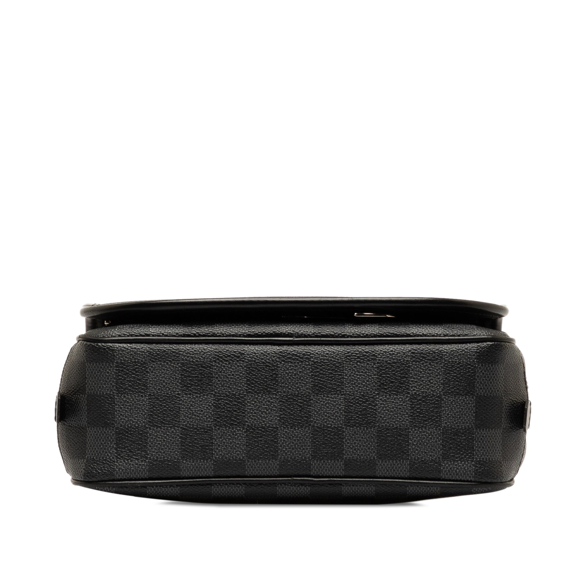 Damier Graphite Hanging Toiletry Kit Pouch