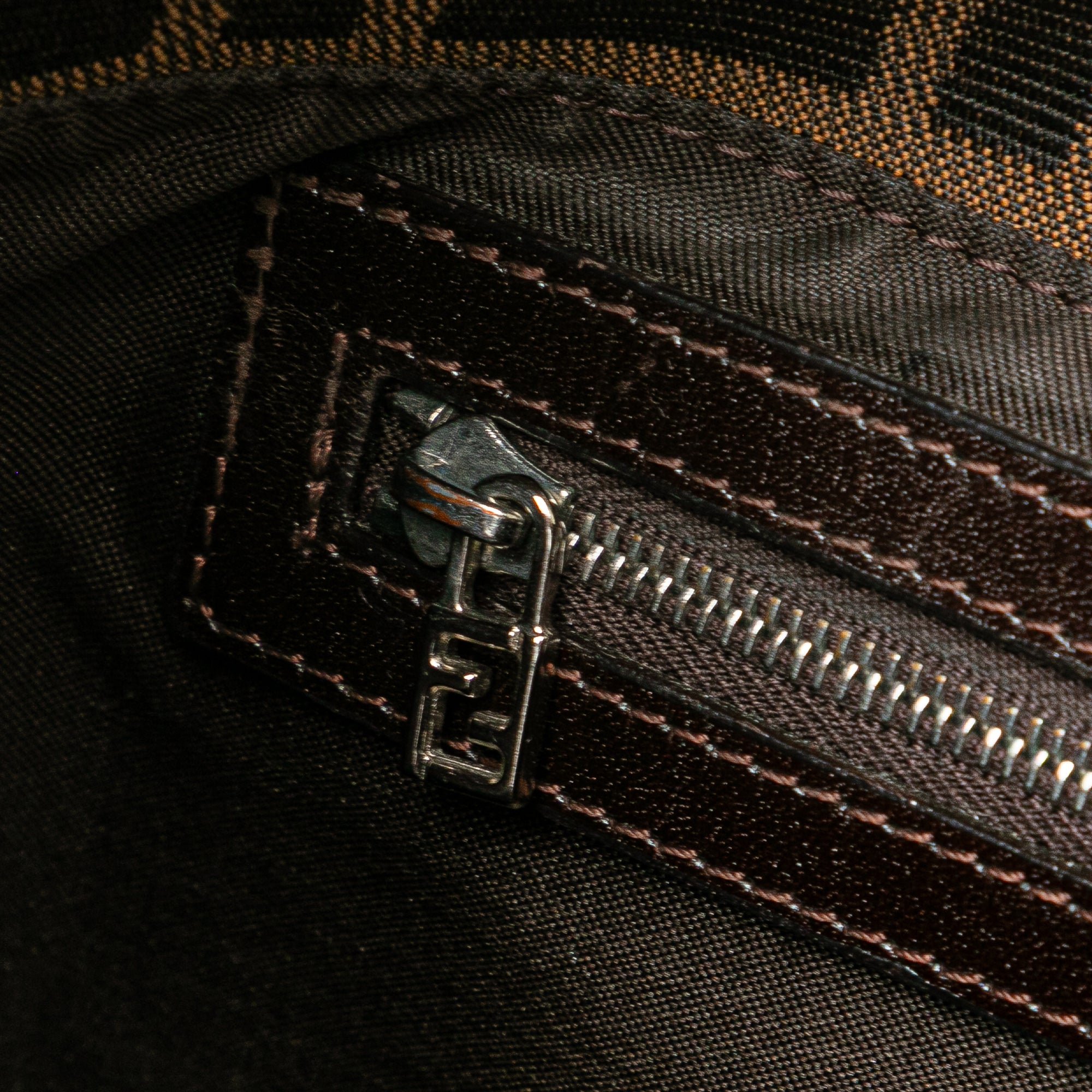 Zucca Canvas Shoulder Bag