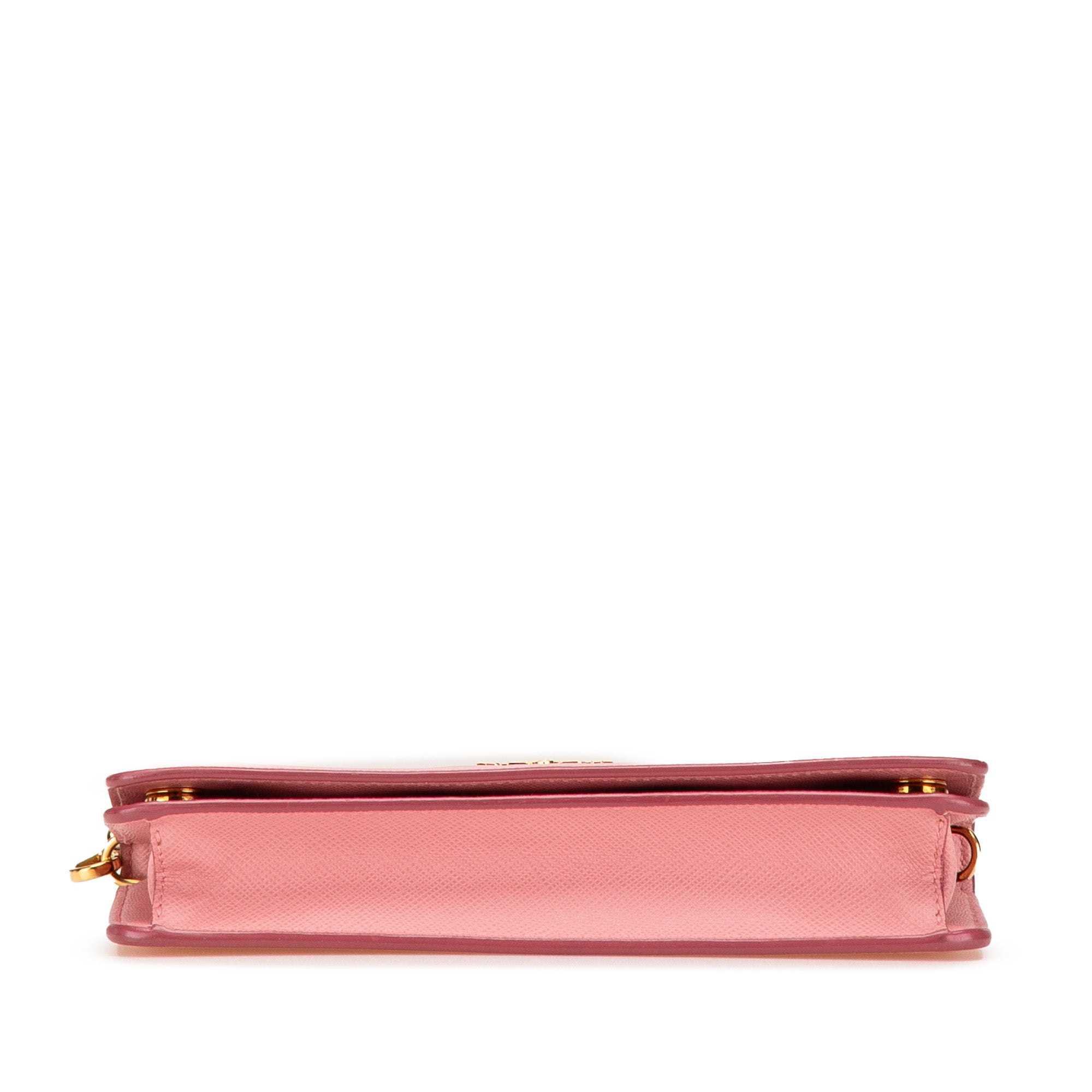 Saffiano Lux Wallet on Chain