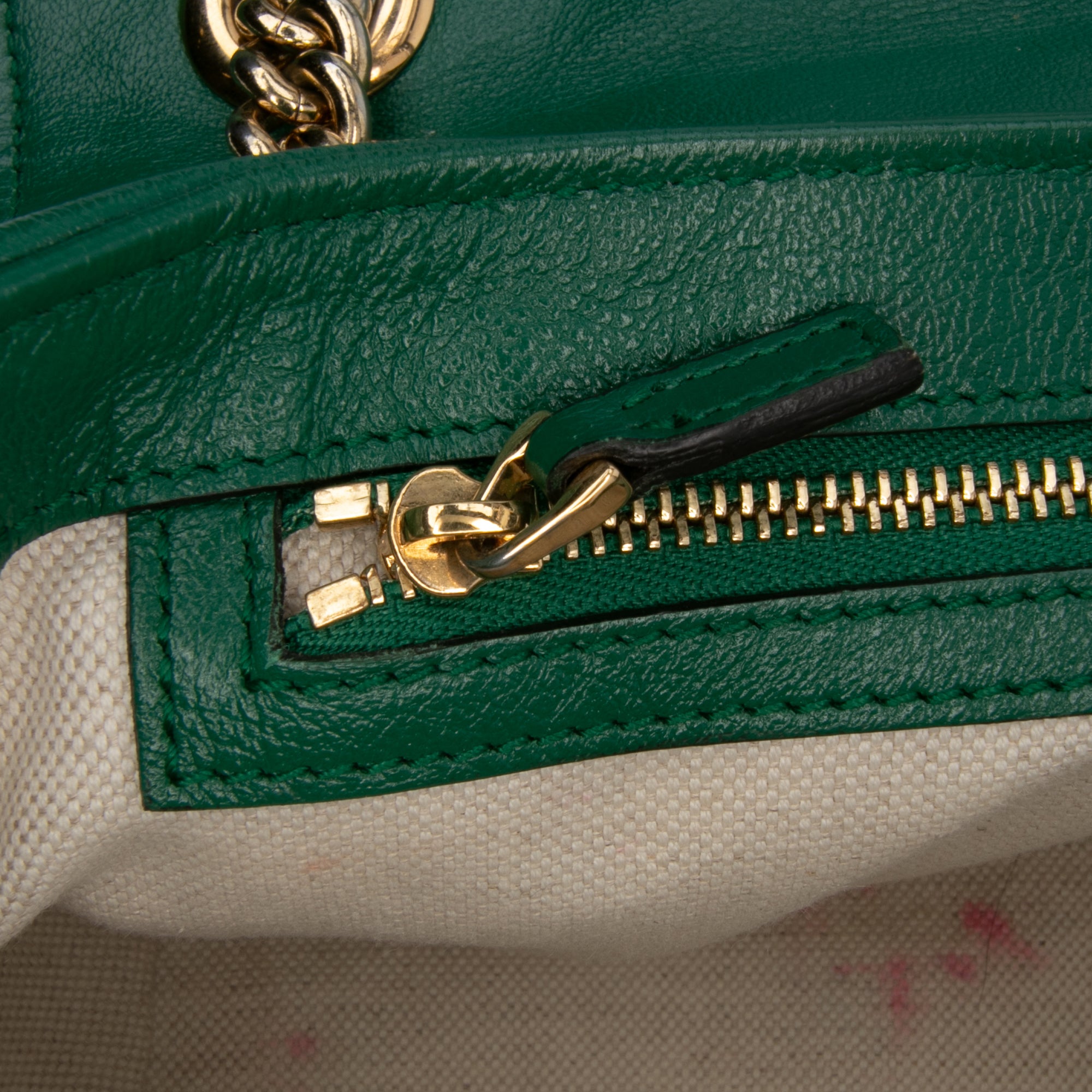 Small GG Marmont Matelasse Leather Torchon Flap Crossbody