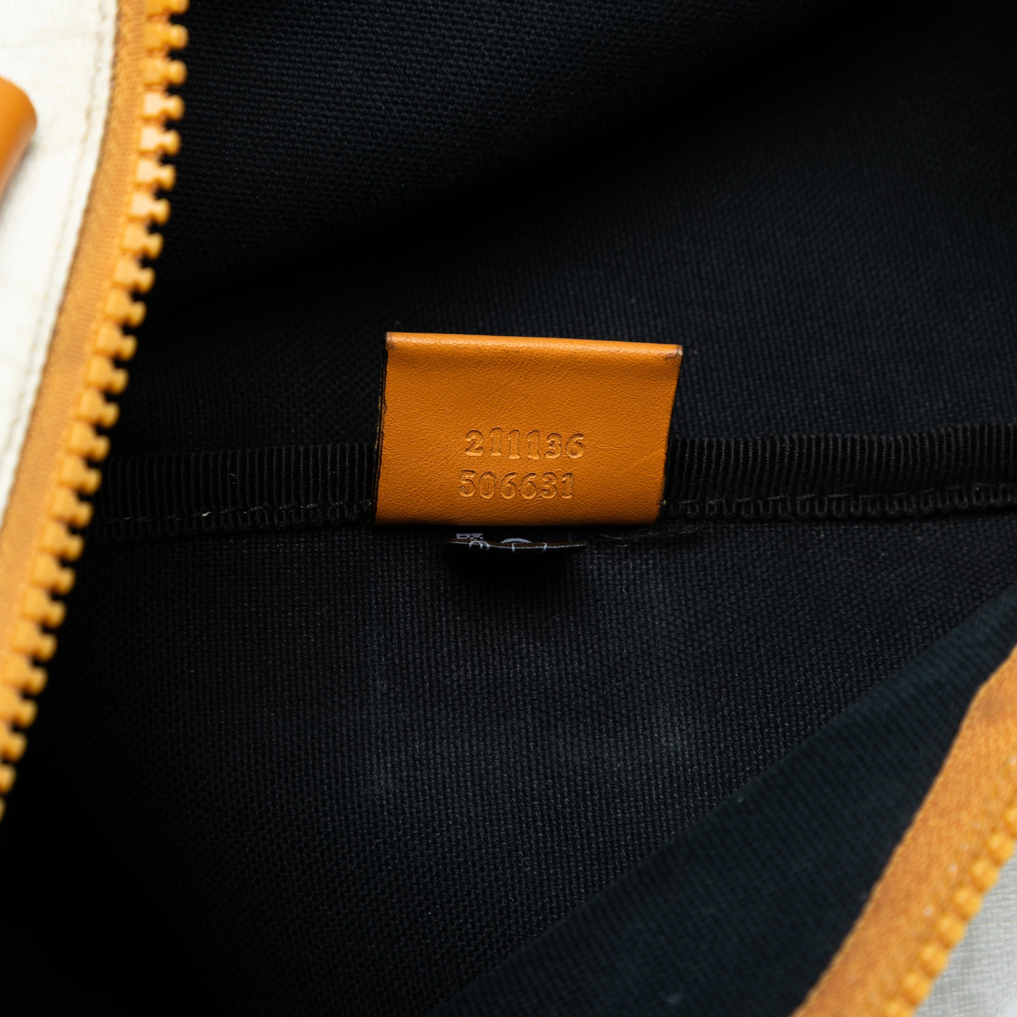 GG Supreme Heritage Logo Flat Zip Tote