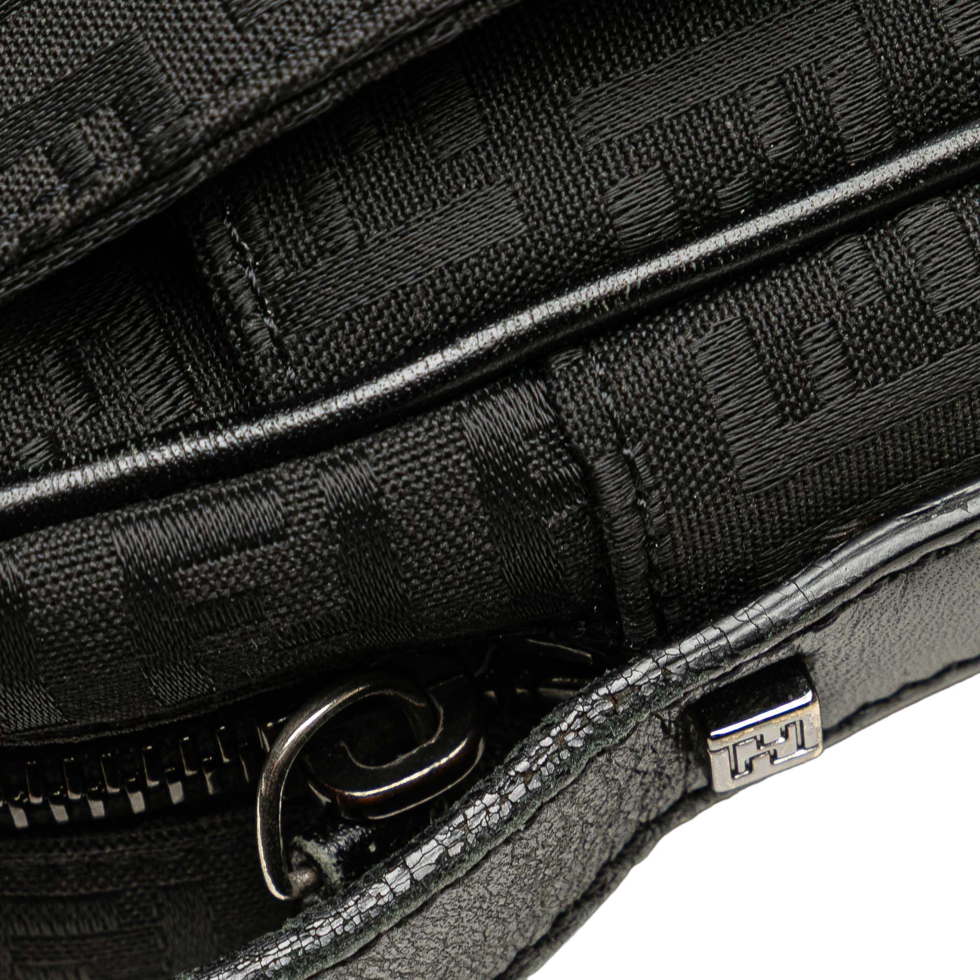 Zucchino Canvas Crossbody