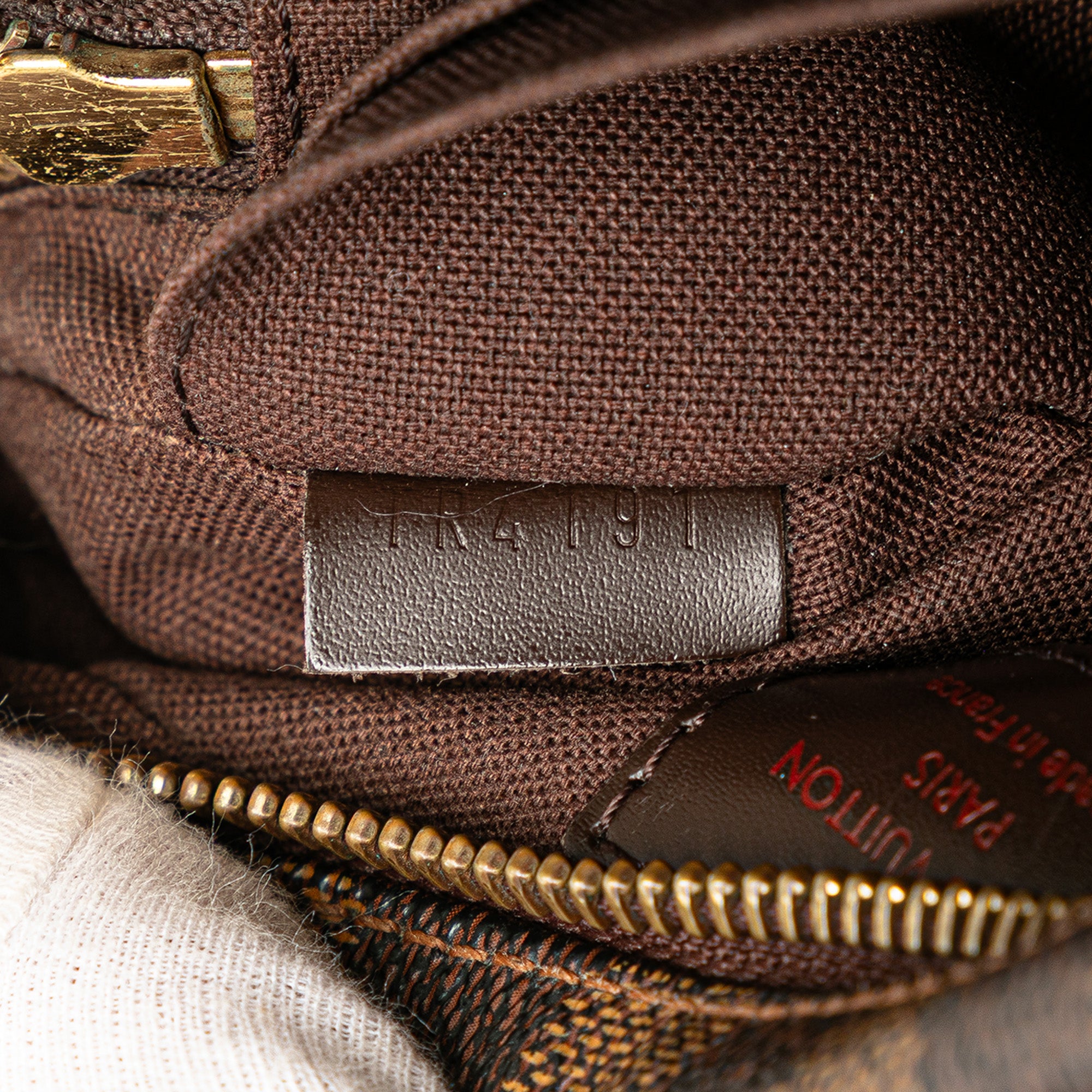 Damier Ebene Pochette Billets Macao
