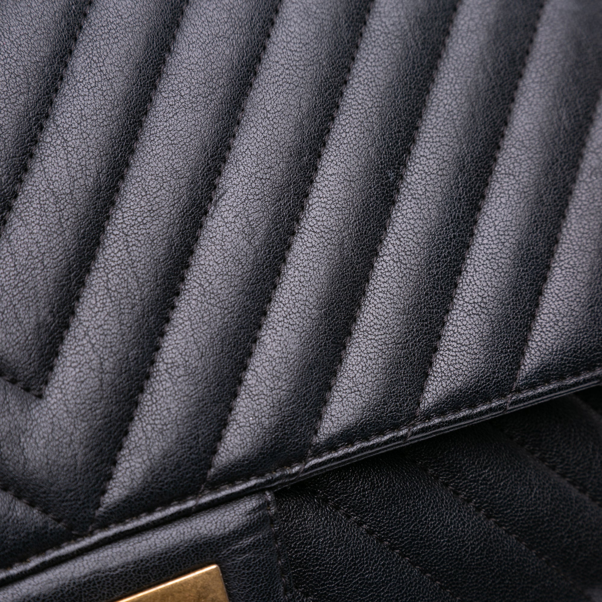 Reissue 2.55 Chevron Sheepskin Double Flap 227