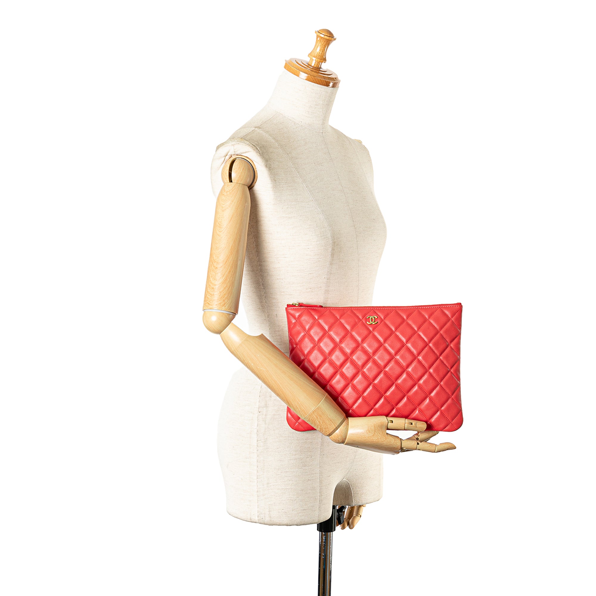 Medium Quilted Lambskin O Case Clutch_9