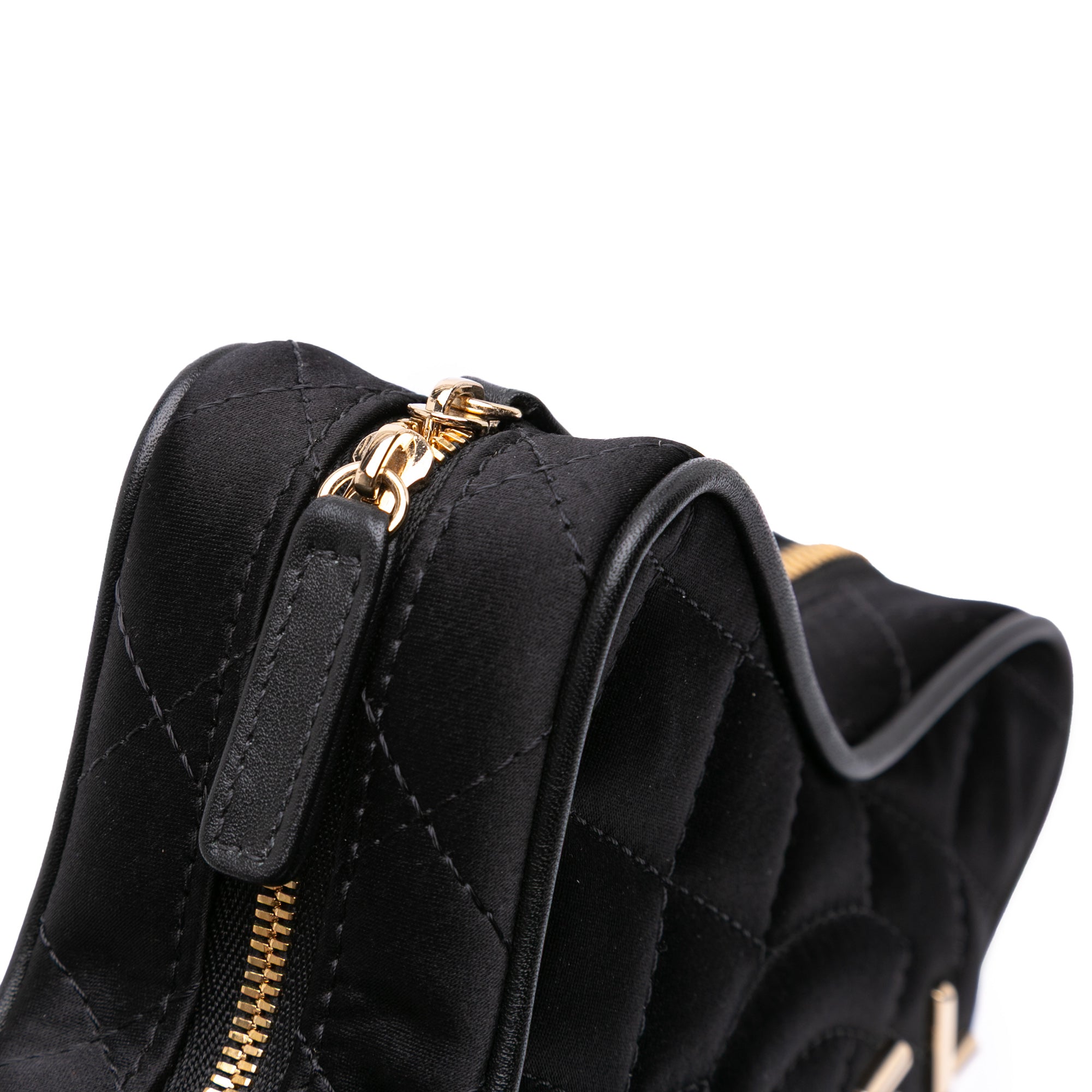 Quilted Satin Walk Of Fame Star Crossbody
