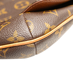 Monogram Musette Tango Short Strap