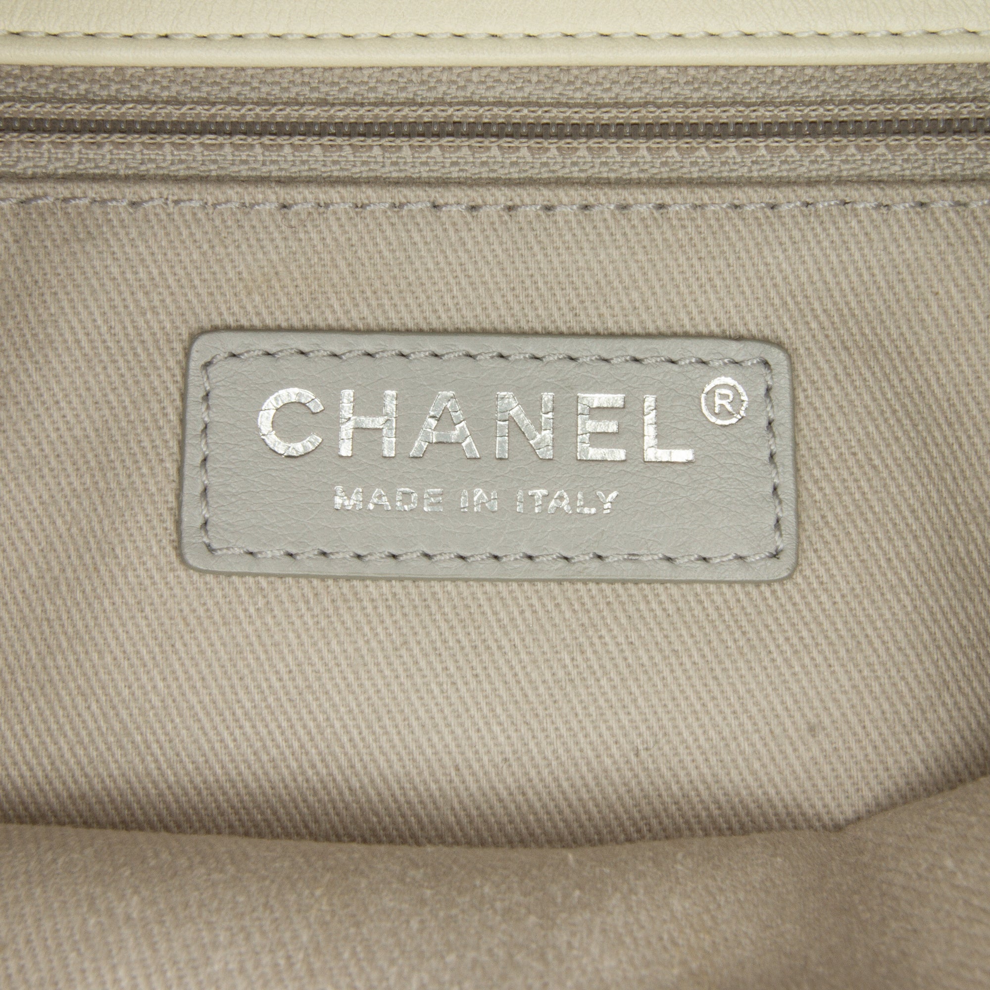 Small Airlines Tweed Flap